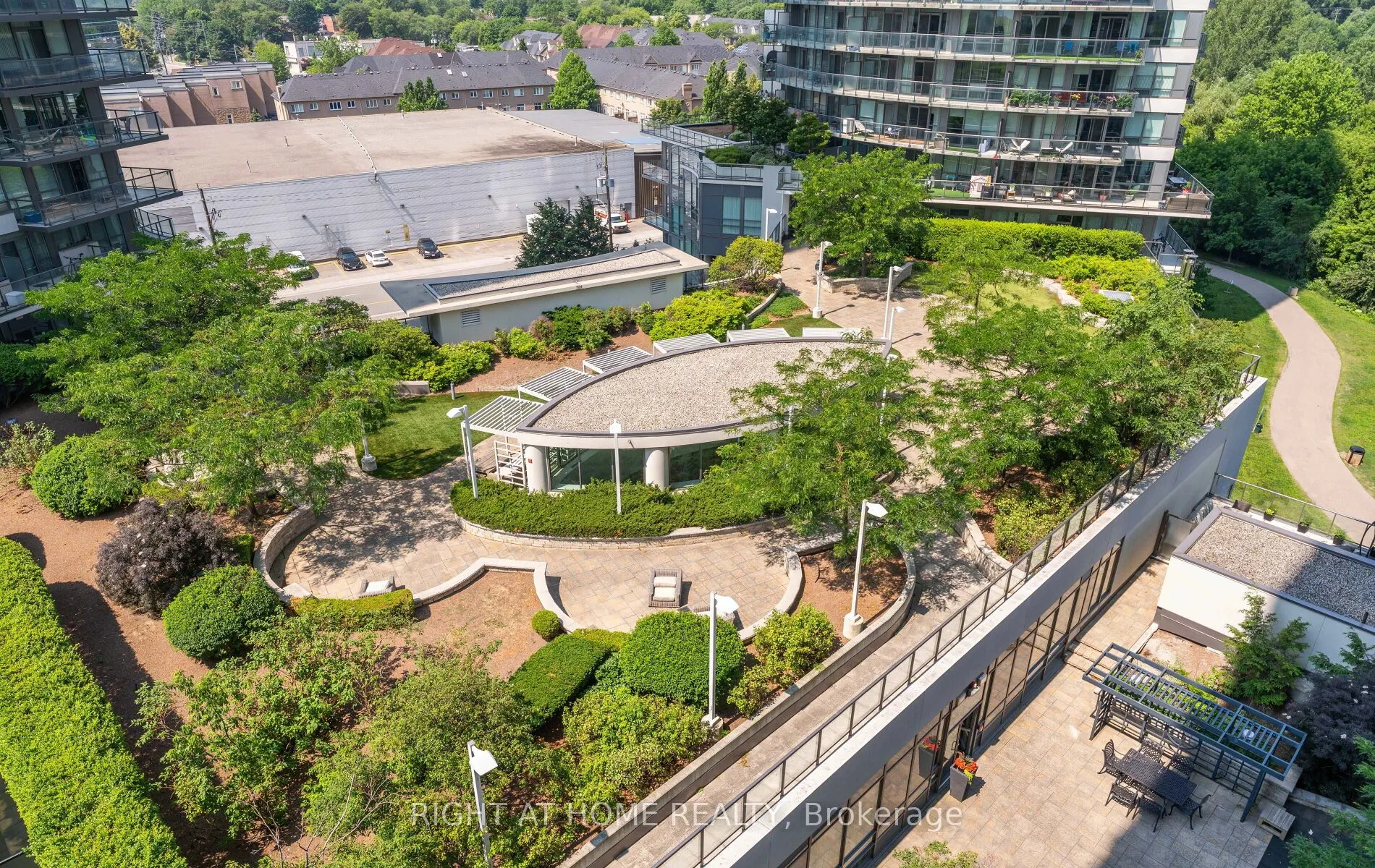 2230 Lake Shore Boulevard W, #803