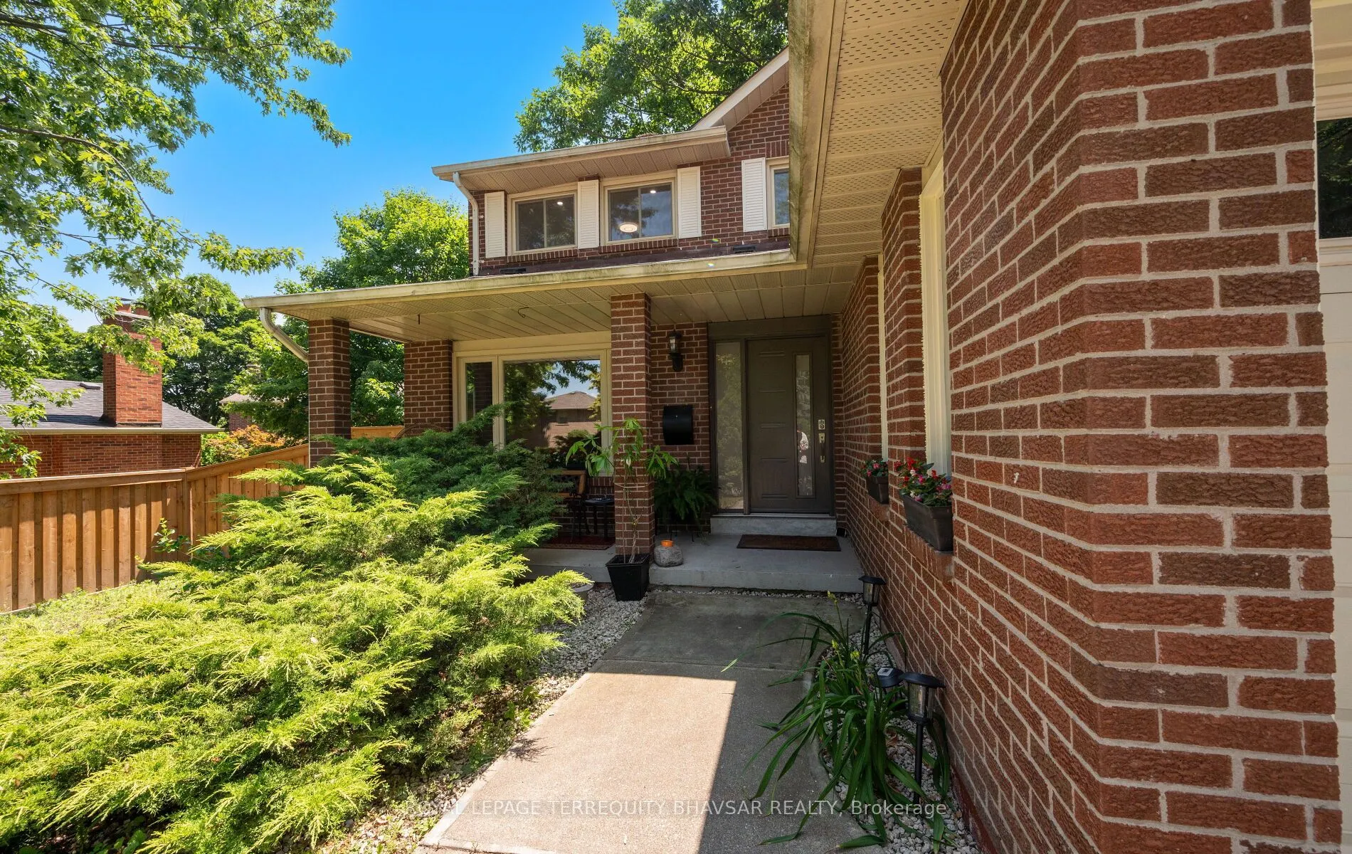 1712 Fifeshire Court