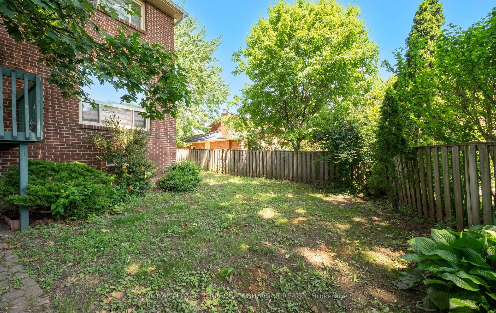 1712 Fifeshire Court