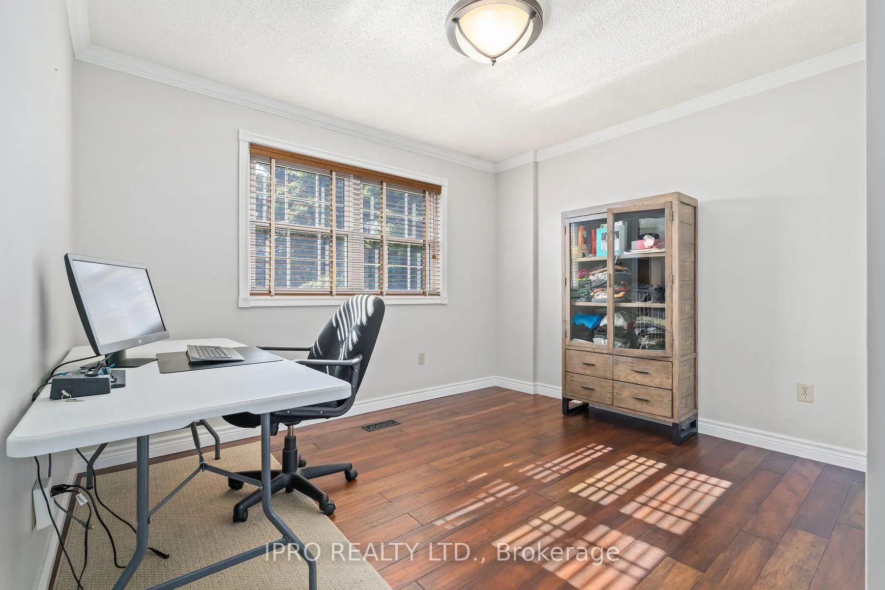 8 Jason Crescent