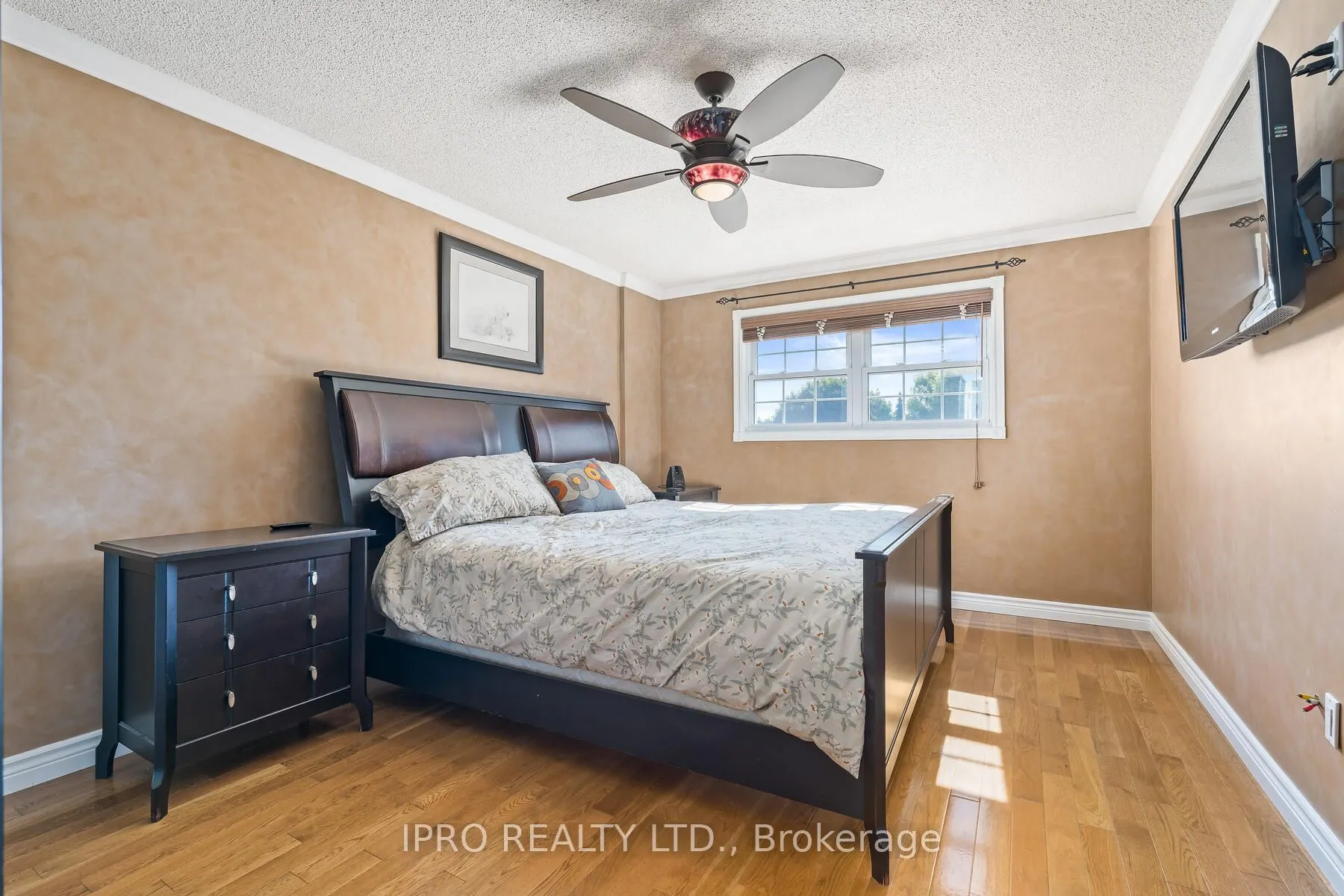 8 Jason Crescent