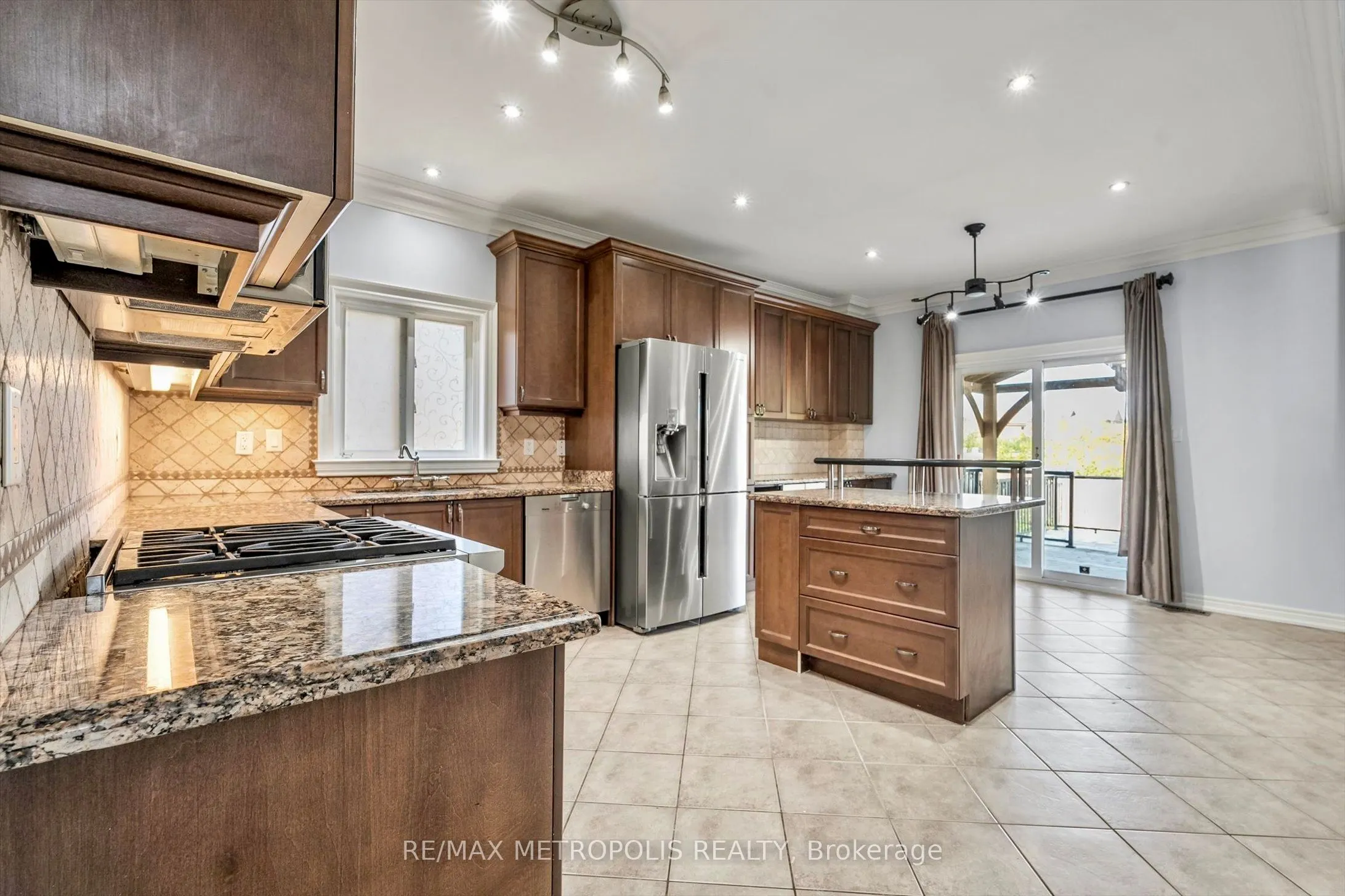 107 Eastbrook Way, #UPPER