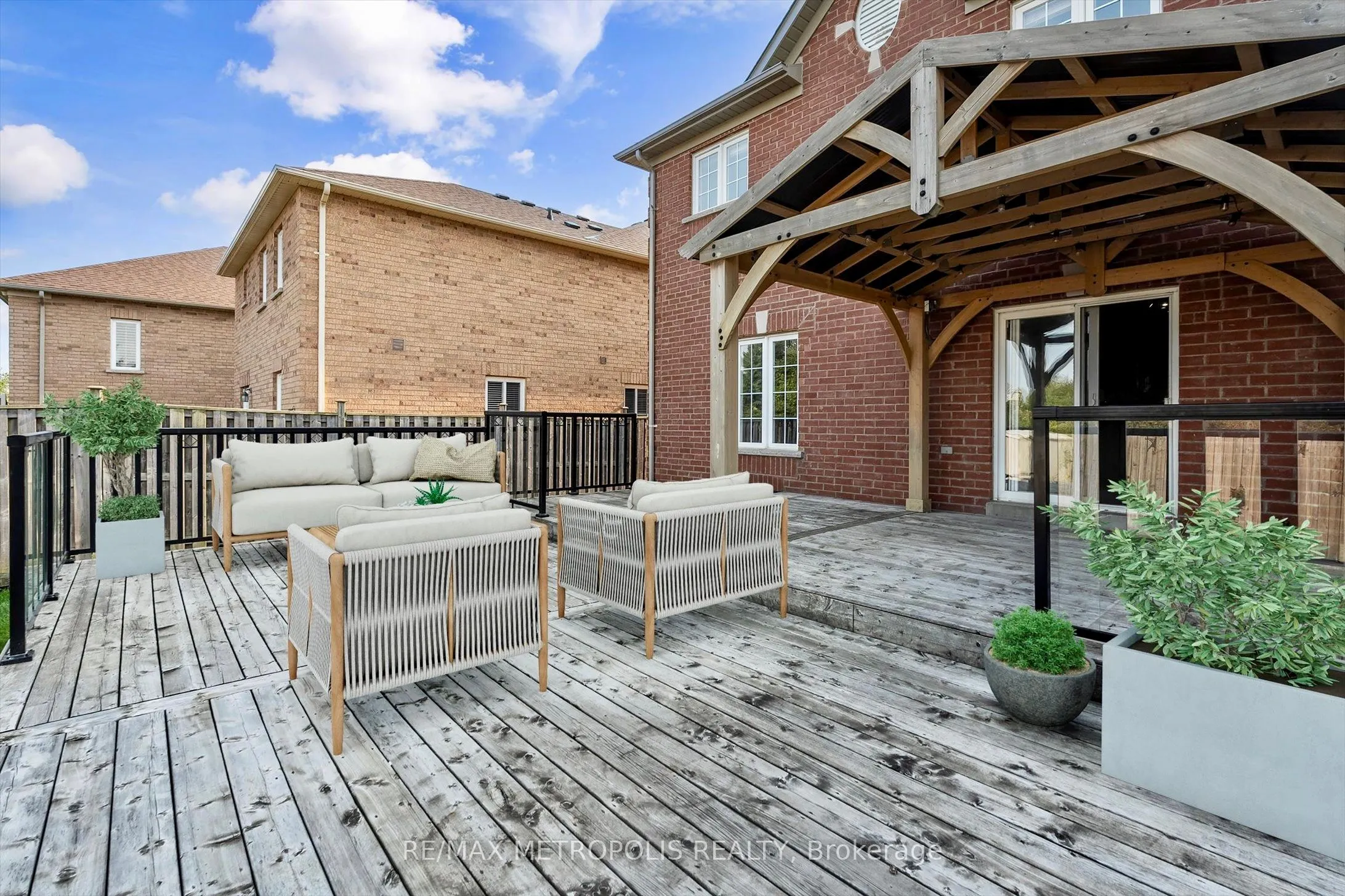 107 Eastbrook Way, #UPPER