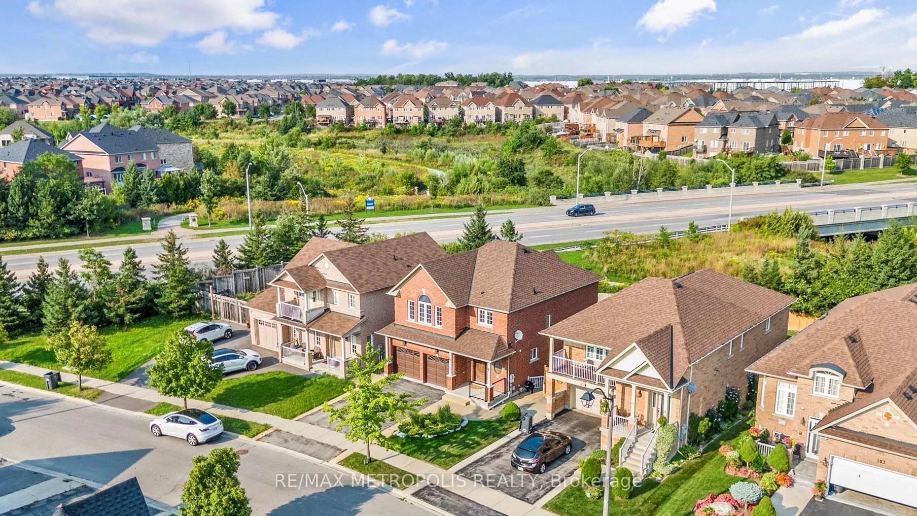 107 Eastbrook Way, #UPPER