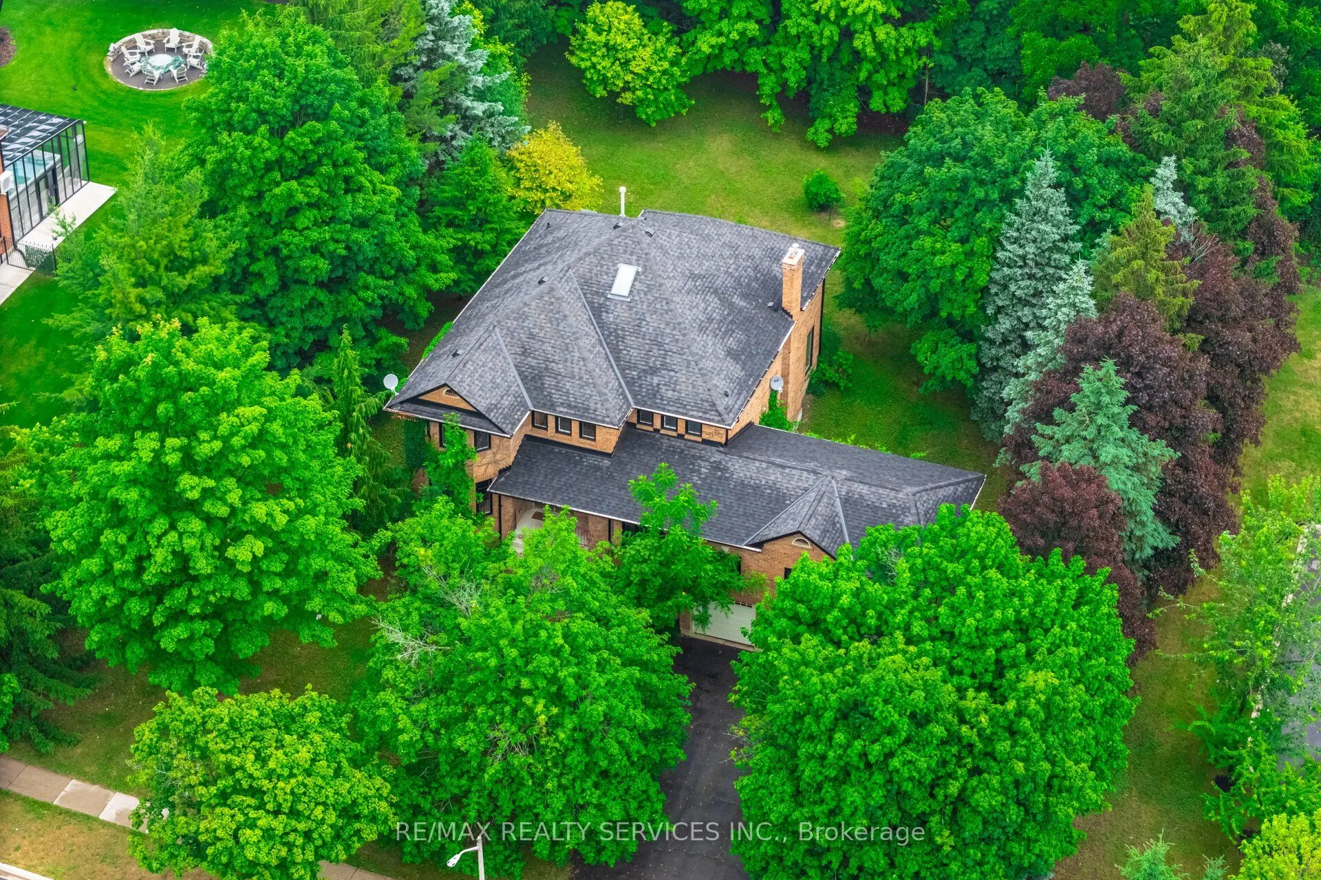 106 Kenpark Avenue