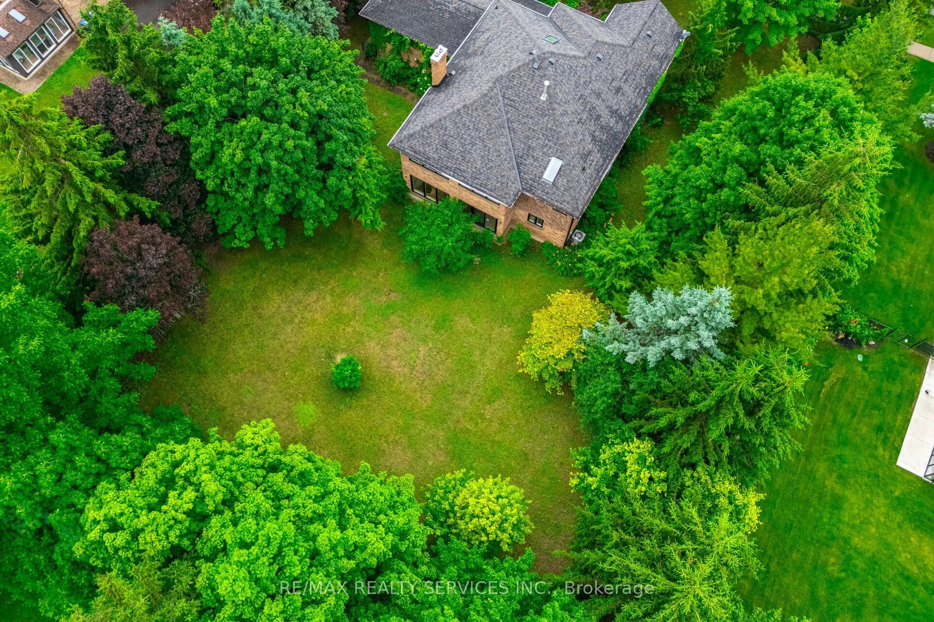 106 Kenpark Avenue