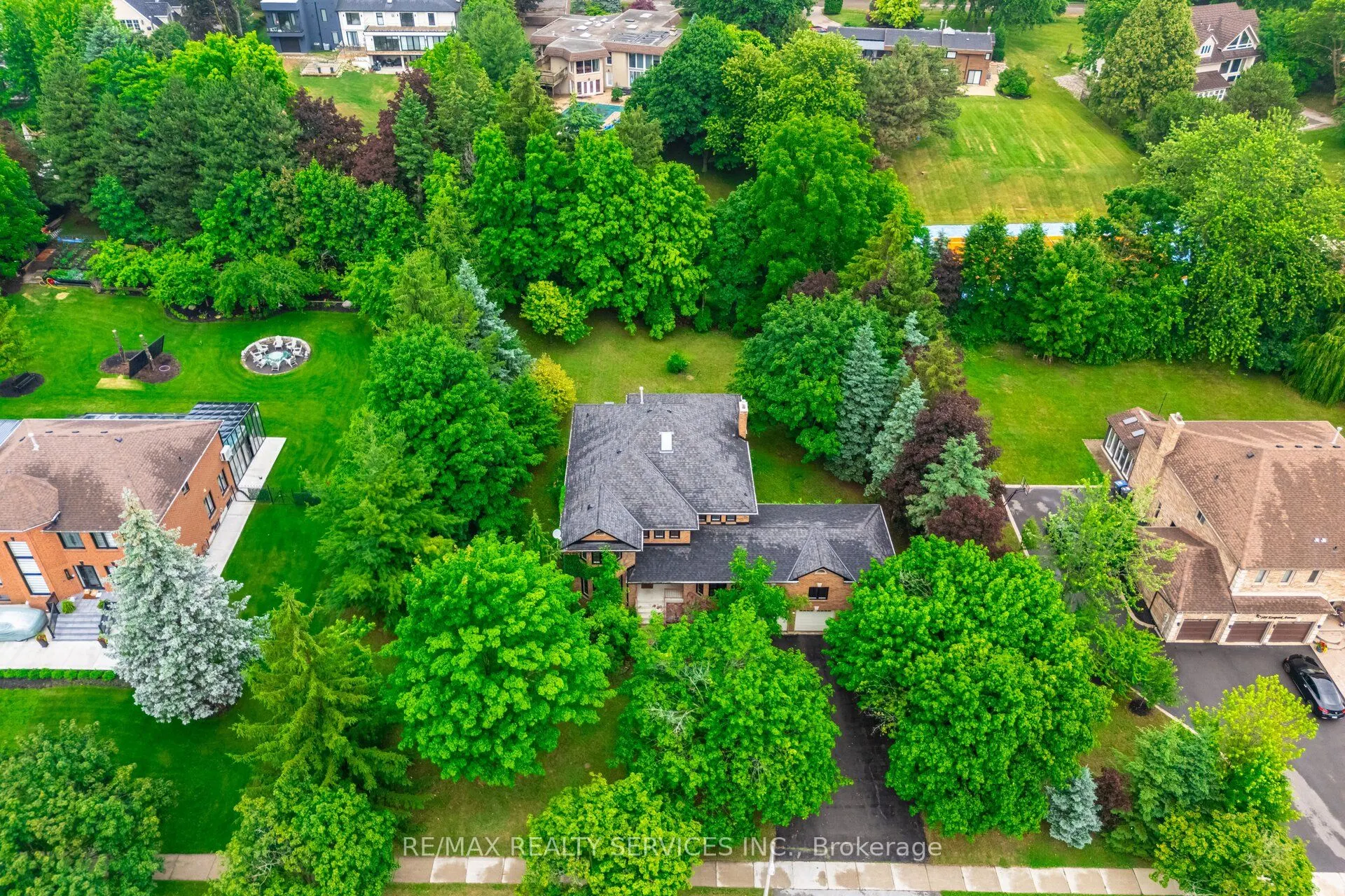 106 Kenpark Avenue