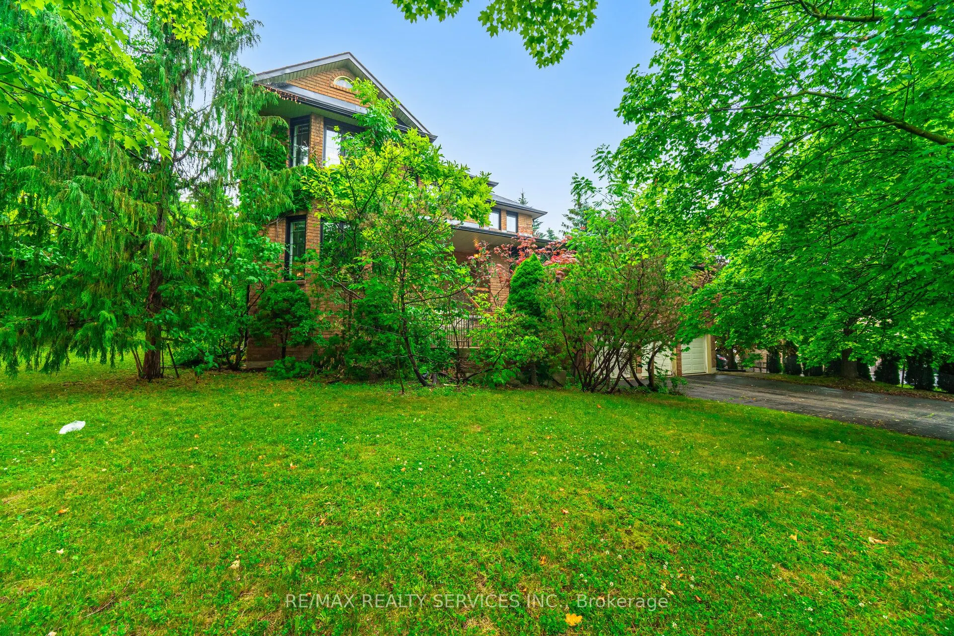 106 Kenpark Avenue