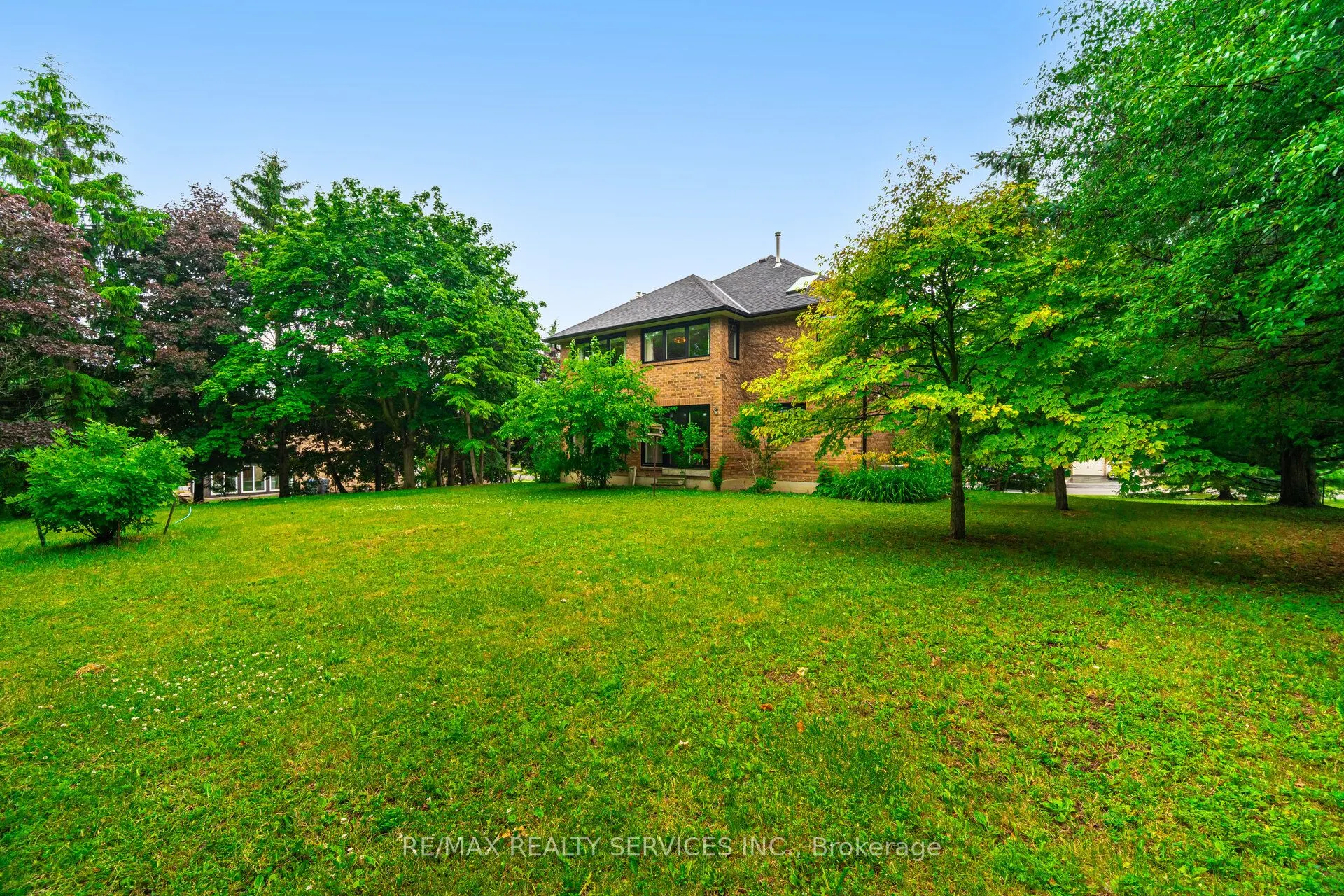 106 Kenpark Avenue