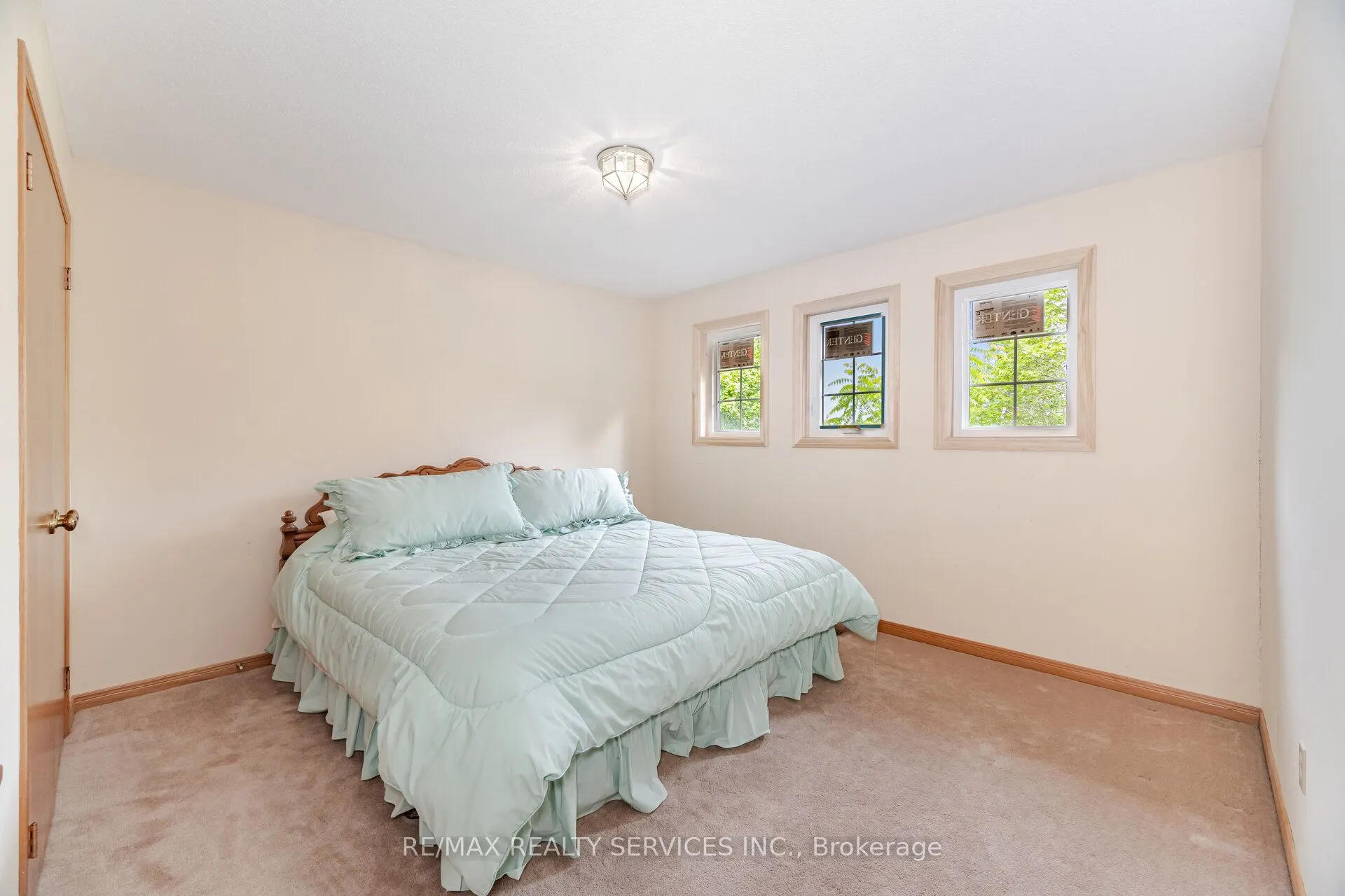 106 Kenpark Avenue