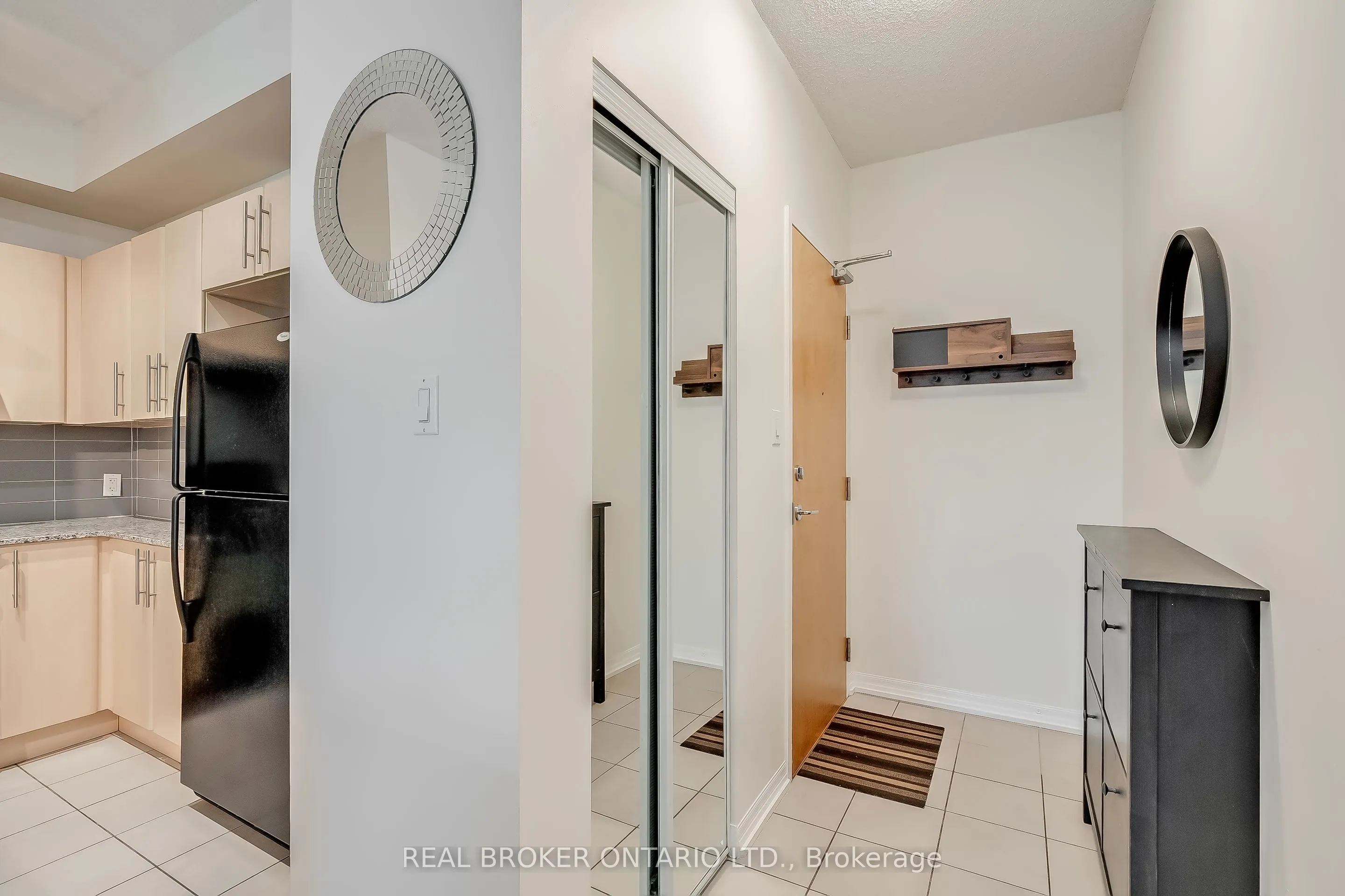 3515 Kariya Drive, #201