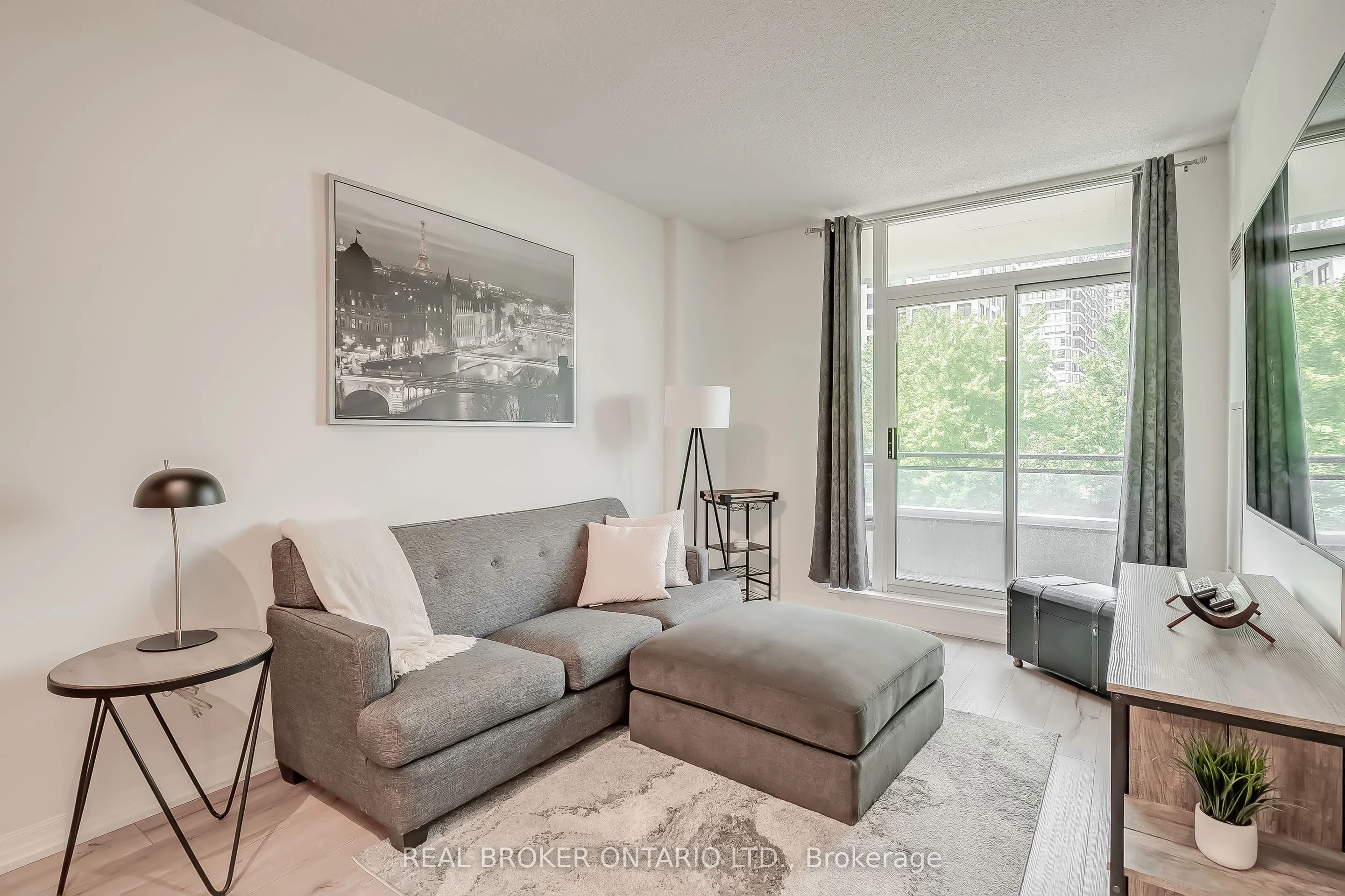 3515 Kariya Drive, #201