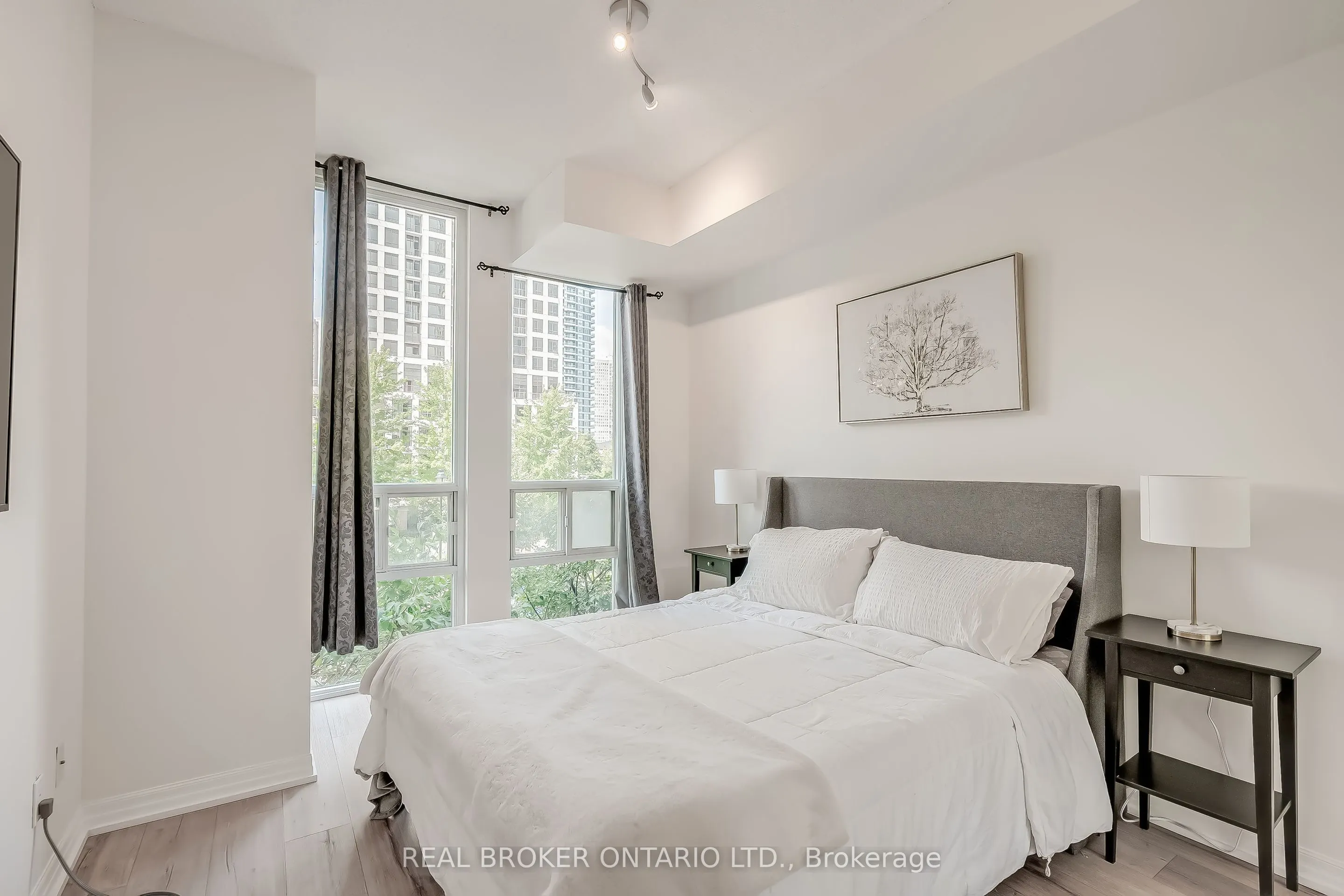 3515 Kariya Drive, #201