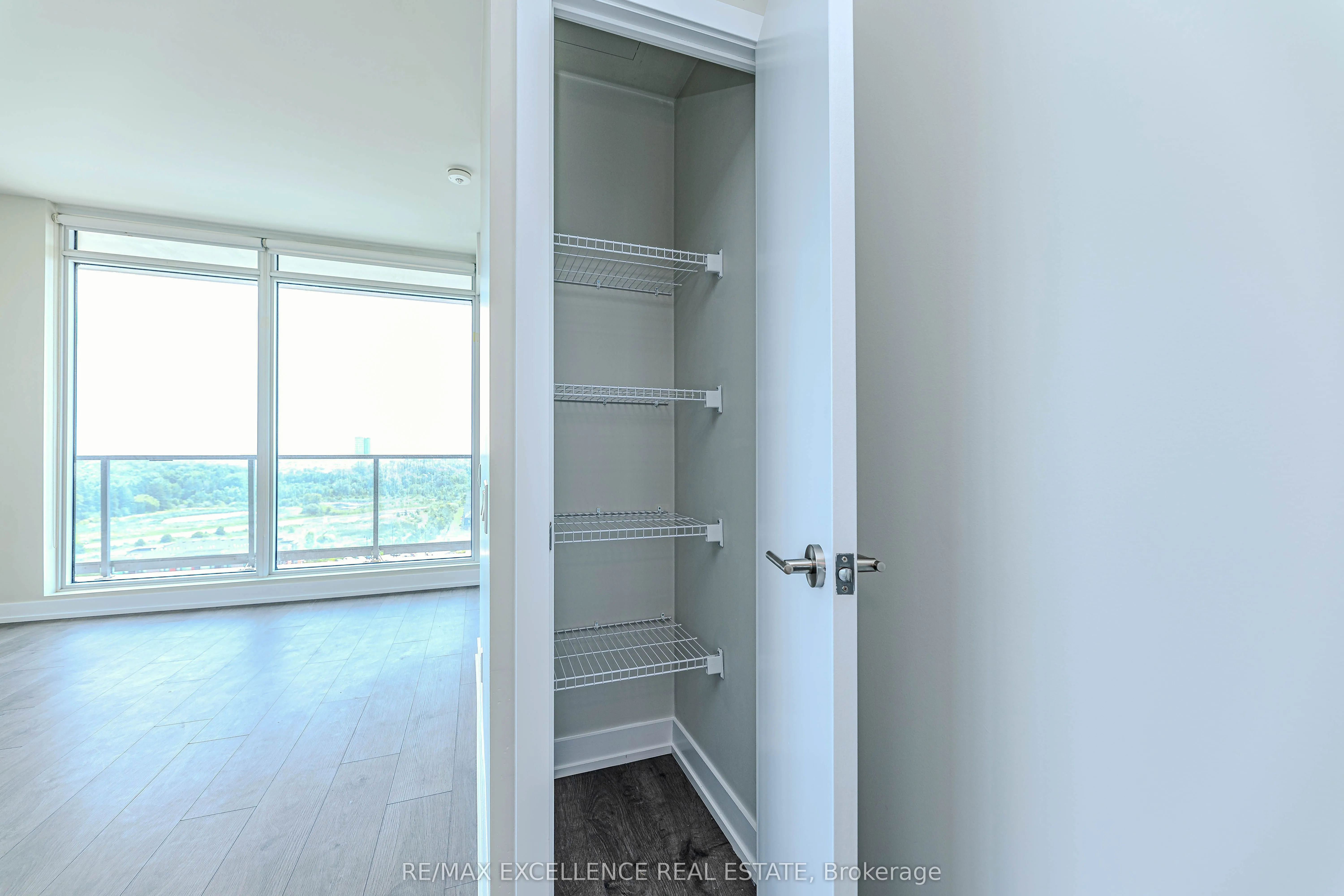 215 Veterans Drive, #1008S