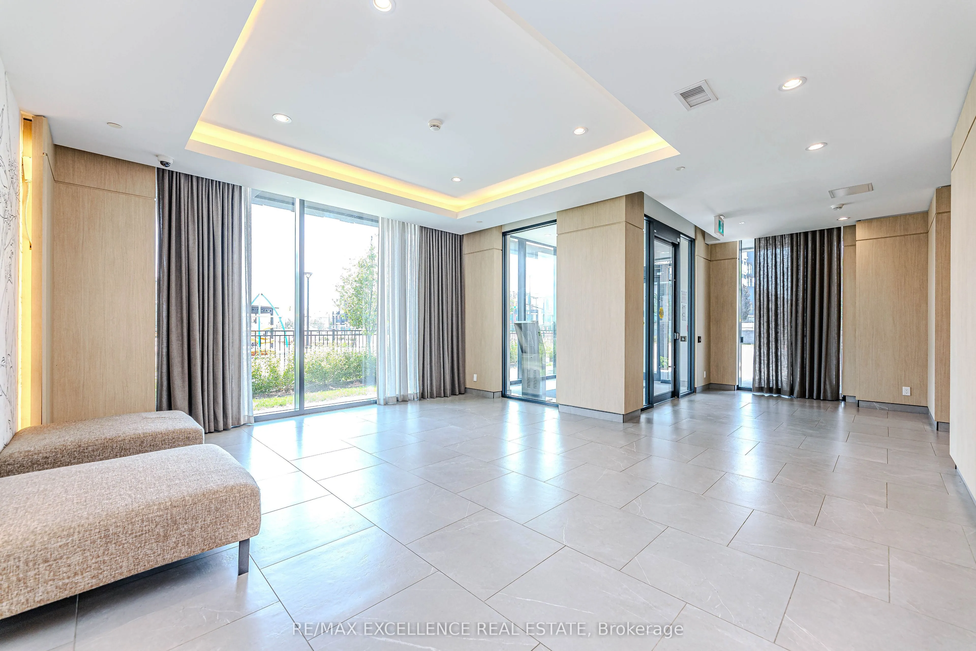 215 Veterans Drive, #1008S