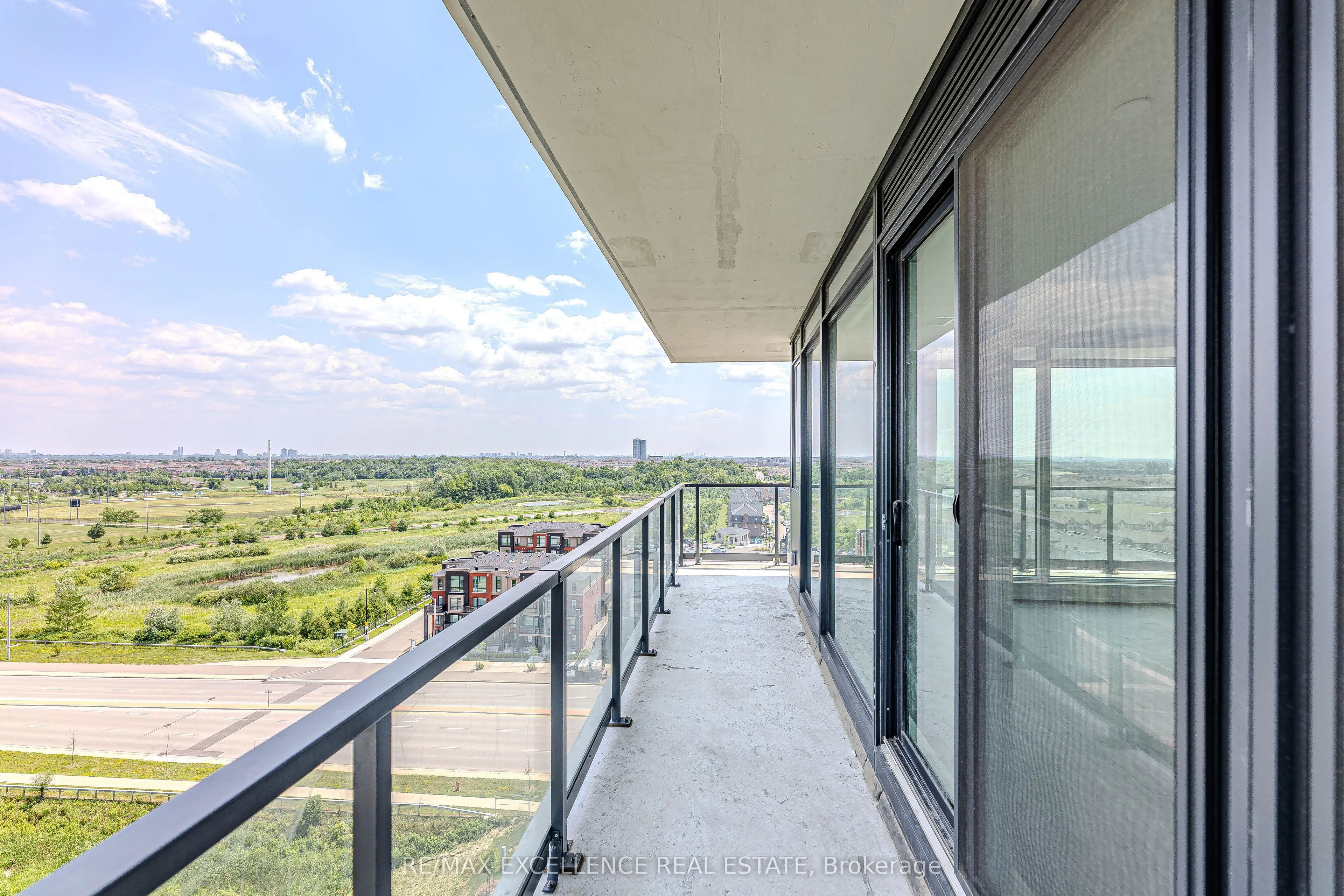 215 Veterans Drive, #1008S