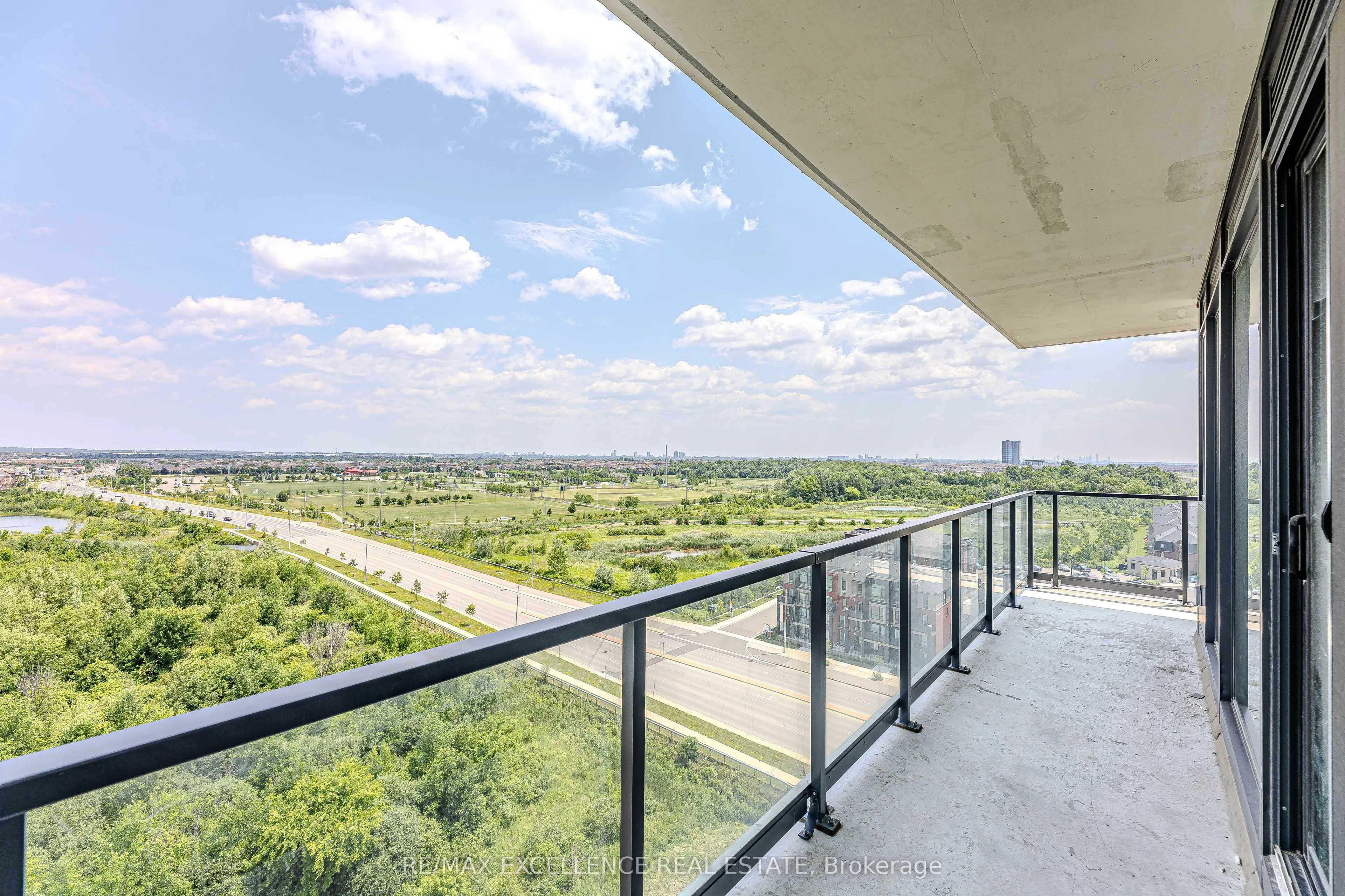 215 Veterans Drive, #1008S