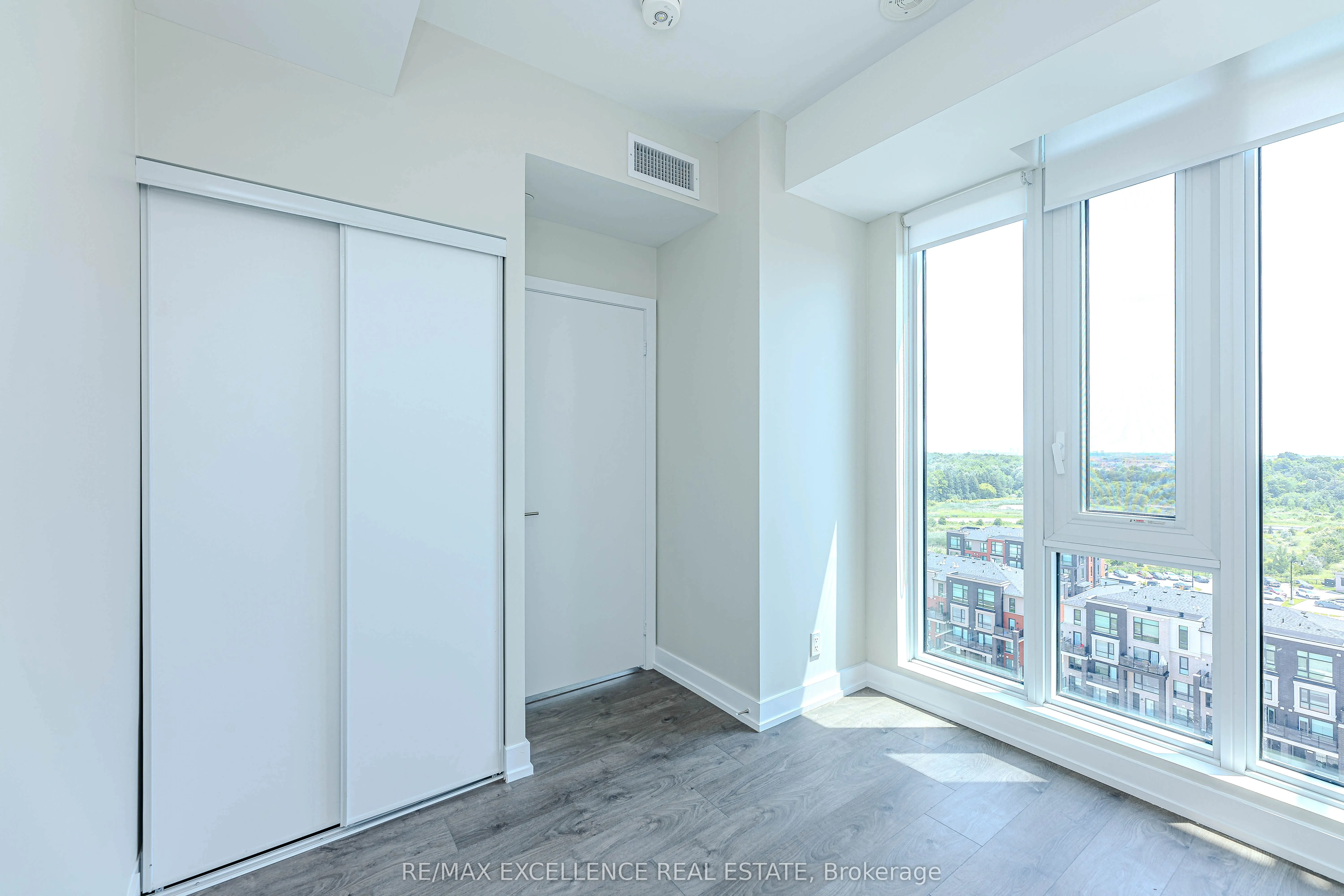 215 Veterans Drive, #1008S