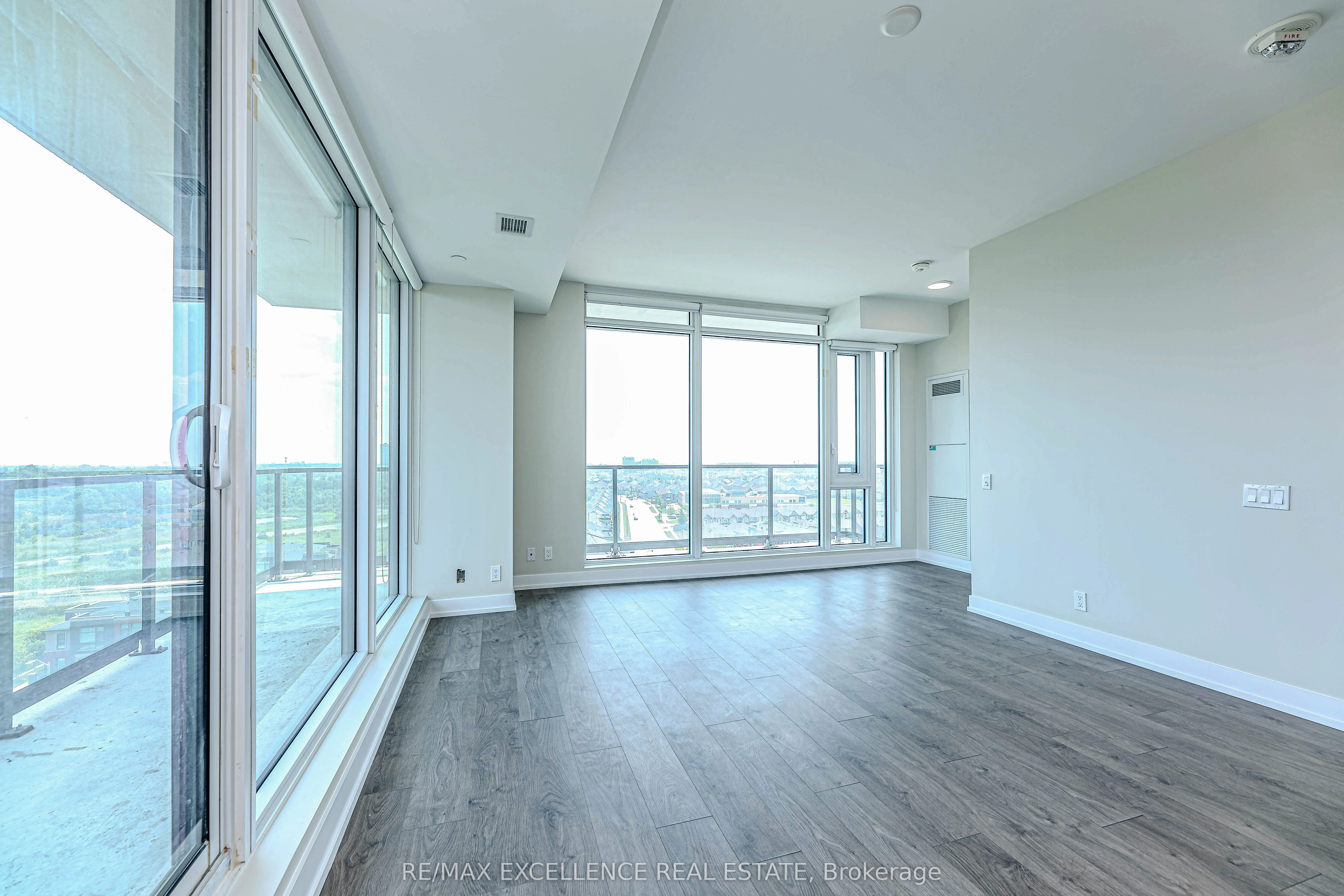 215 Veterans Drive, #1008S