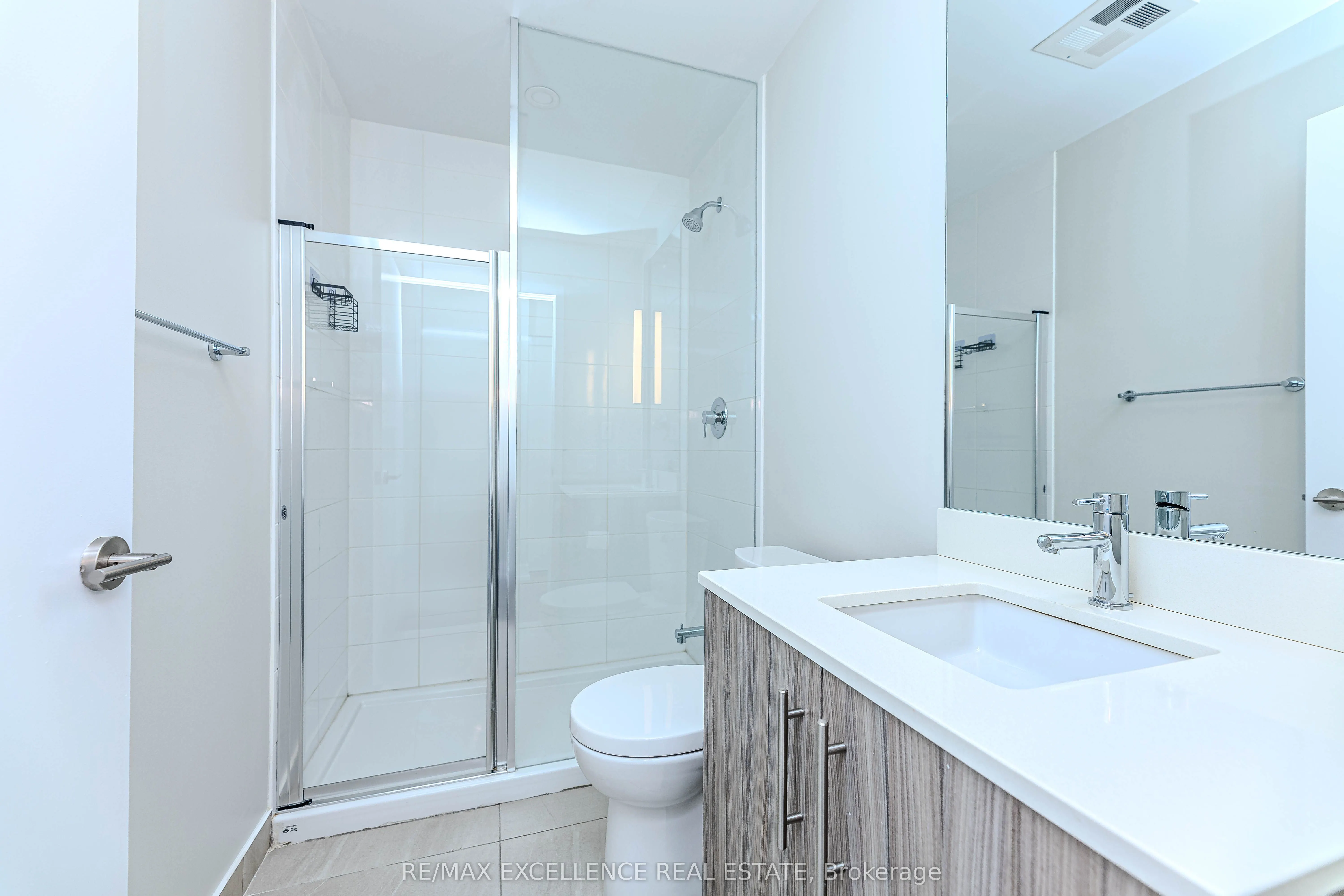 215 Veterans Drive, #1008S