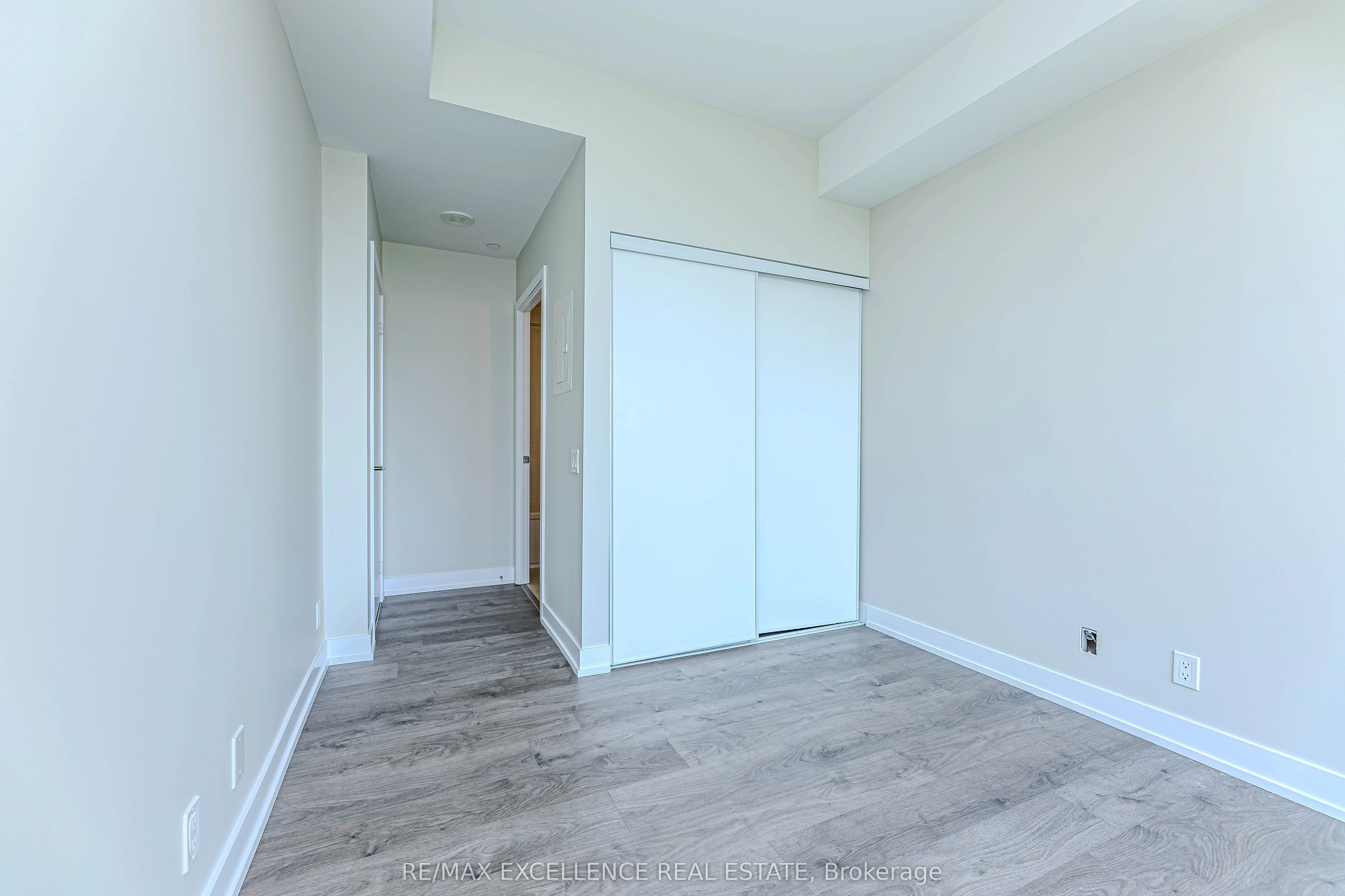 215 Veterans Drive, #1008S