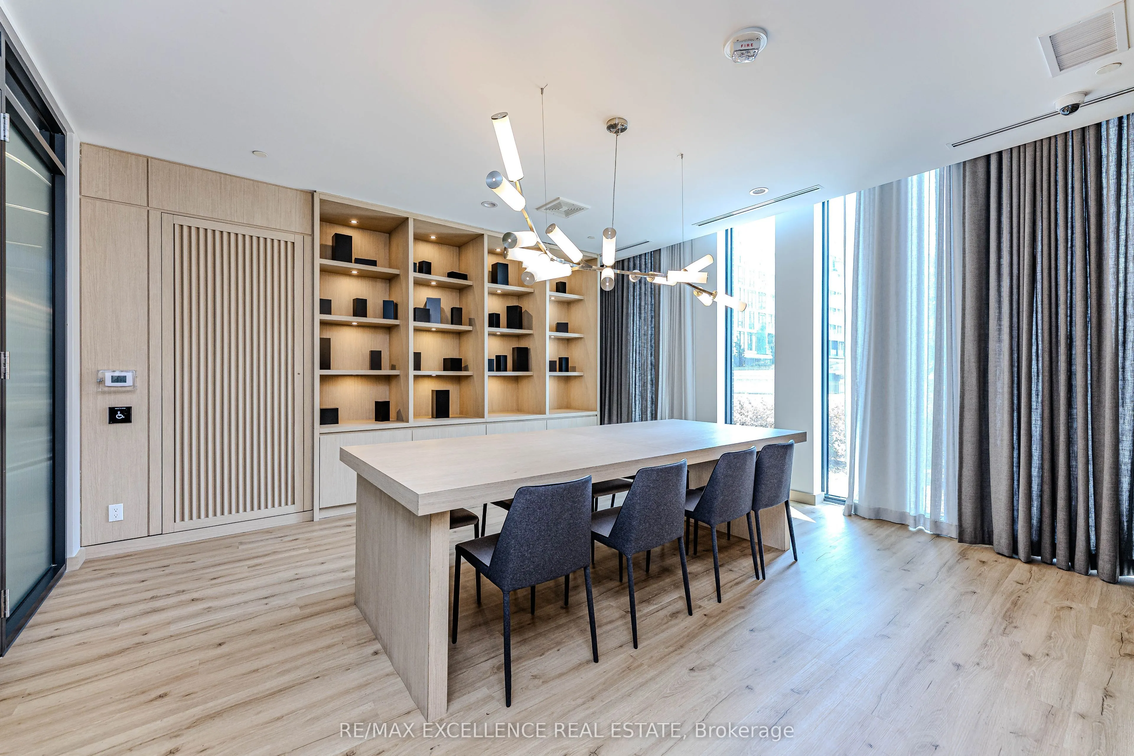 215 Veterans Drive, #1008S