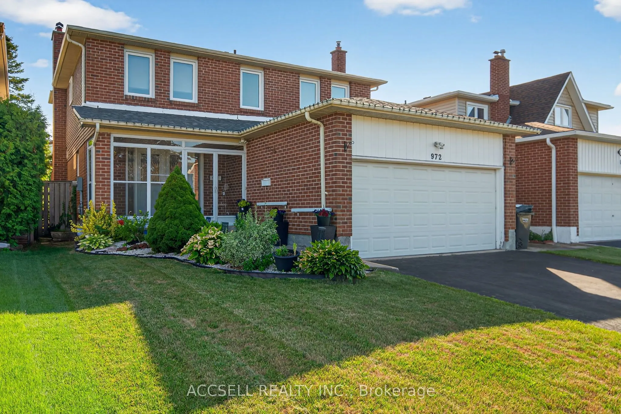 972 Queensbridge Drive