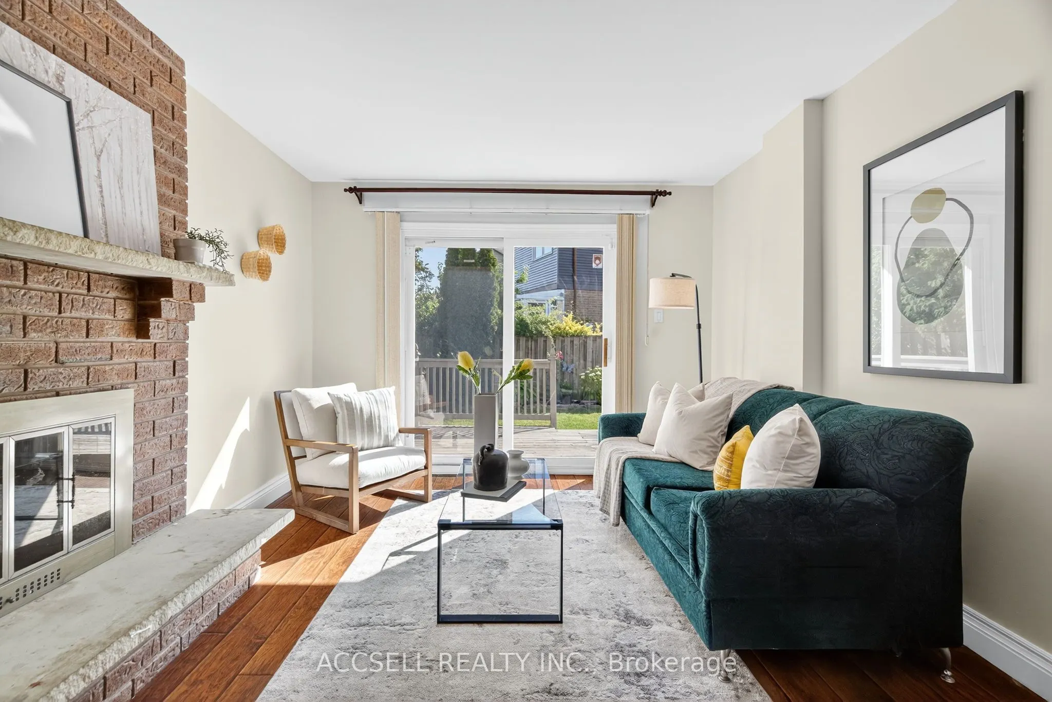 972 Queensbridge Drive