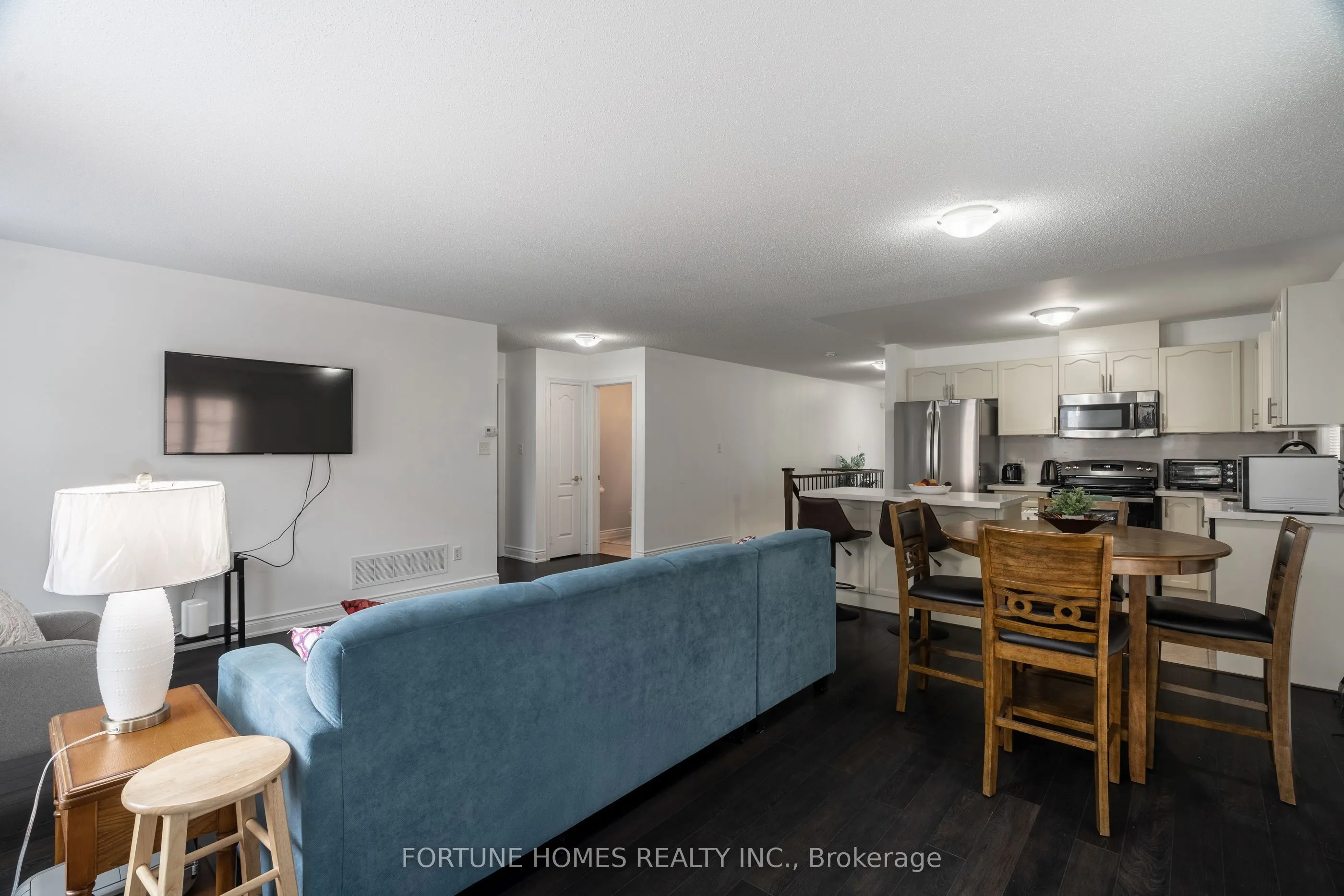 67 Locust Drive, #6