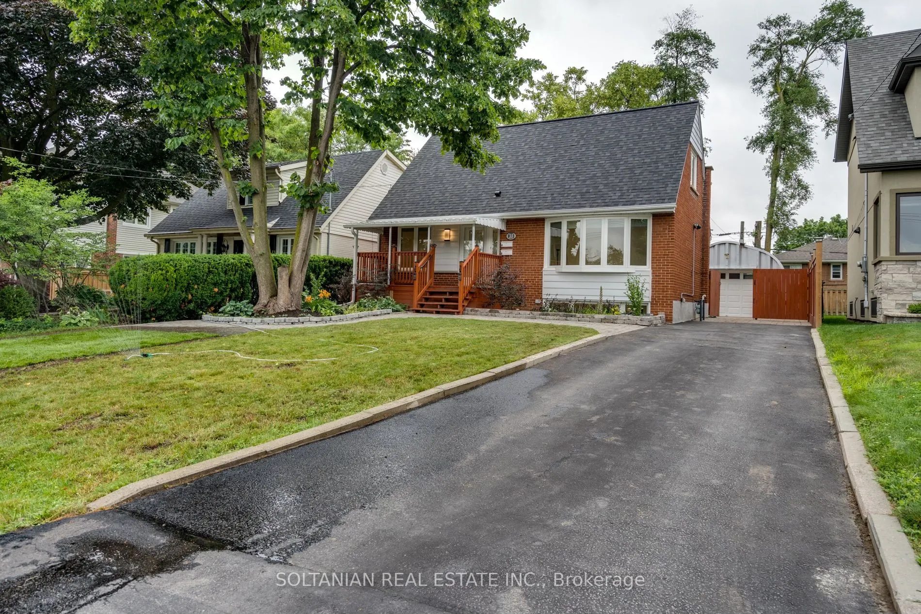 35 Cheshire Drive
