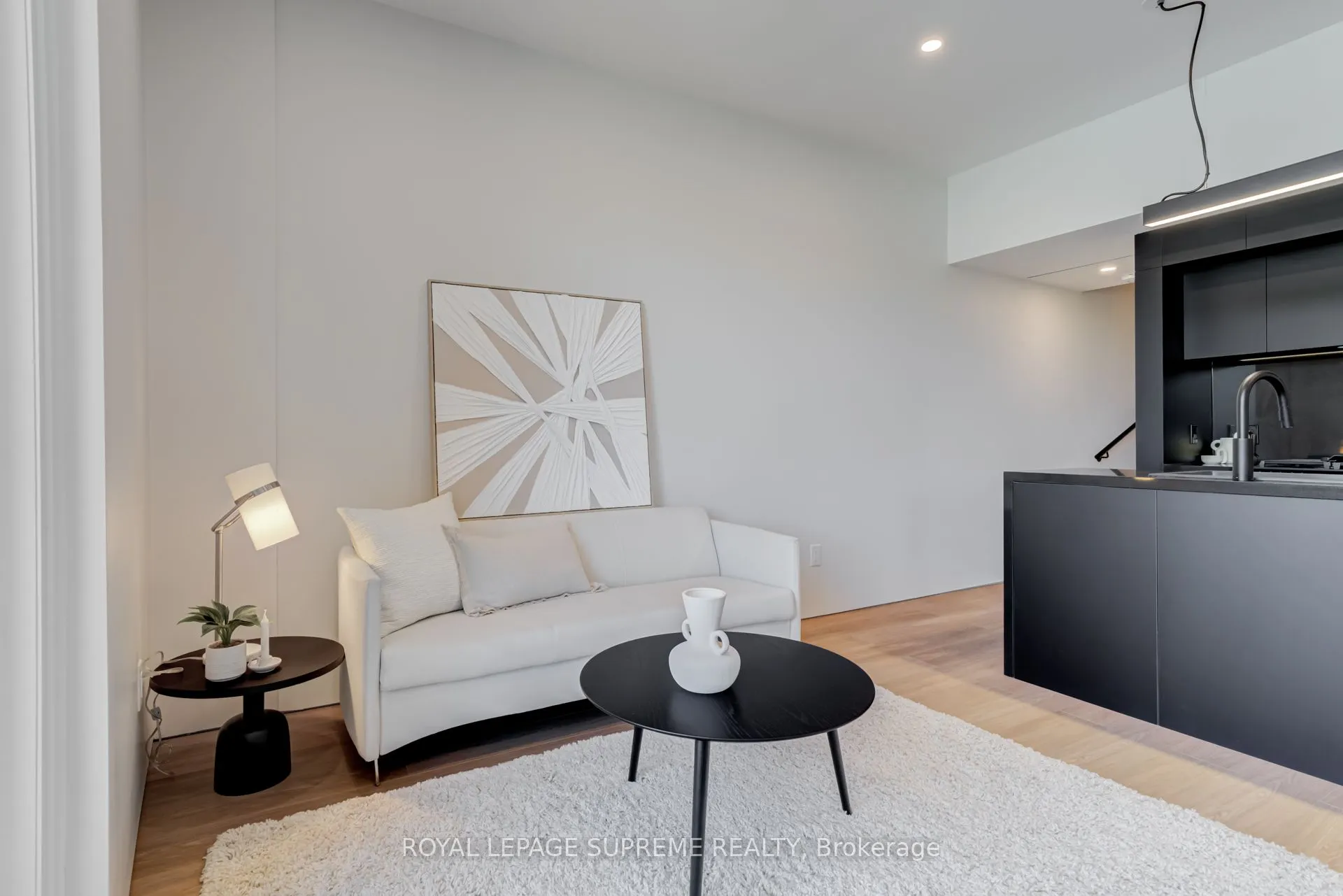 101 Bernice Crescent, #4