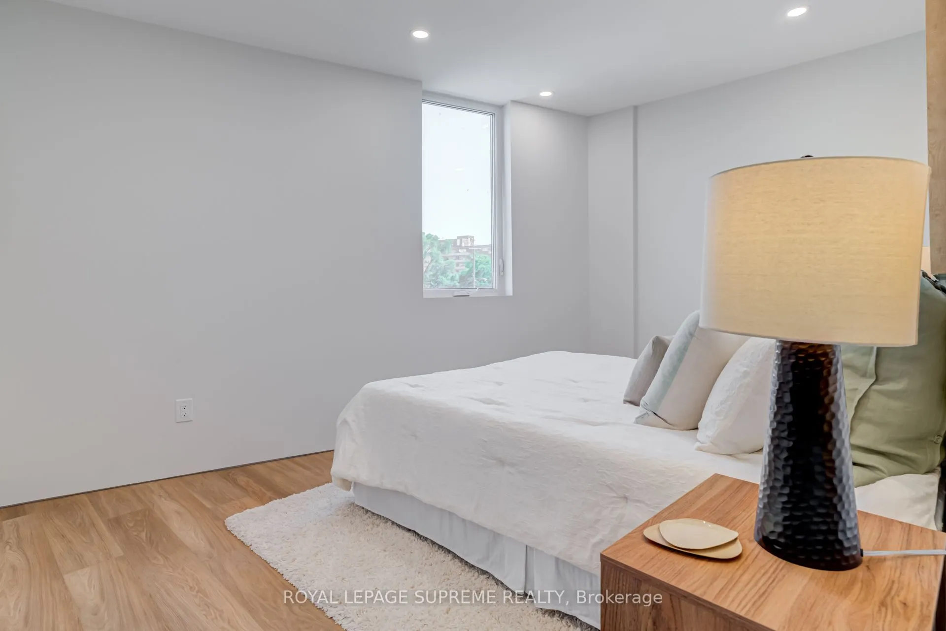 101 Bernice Crescent, #4