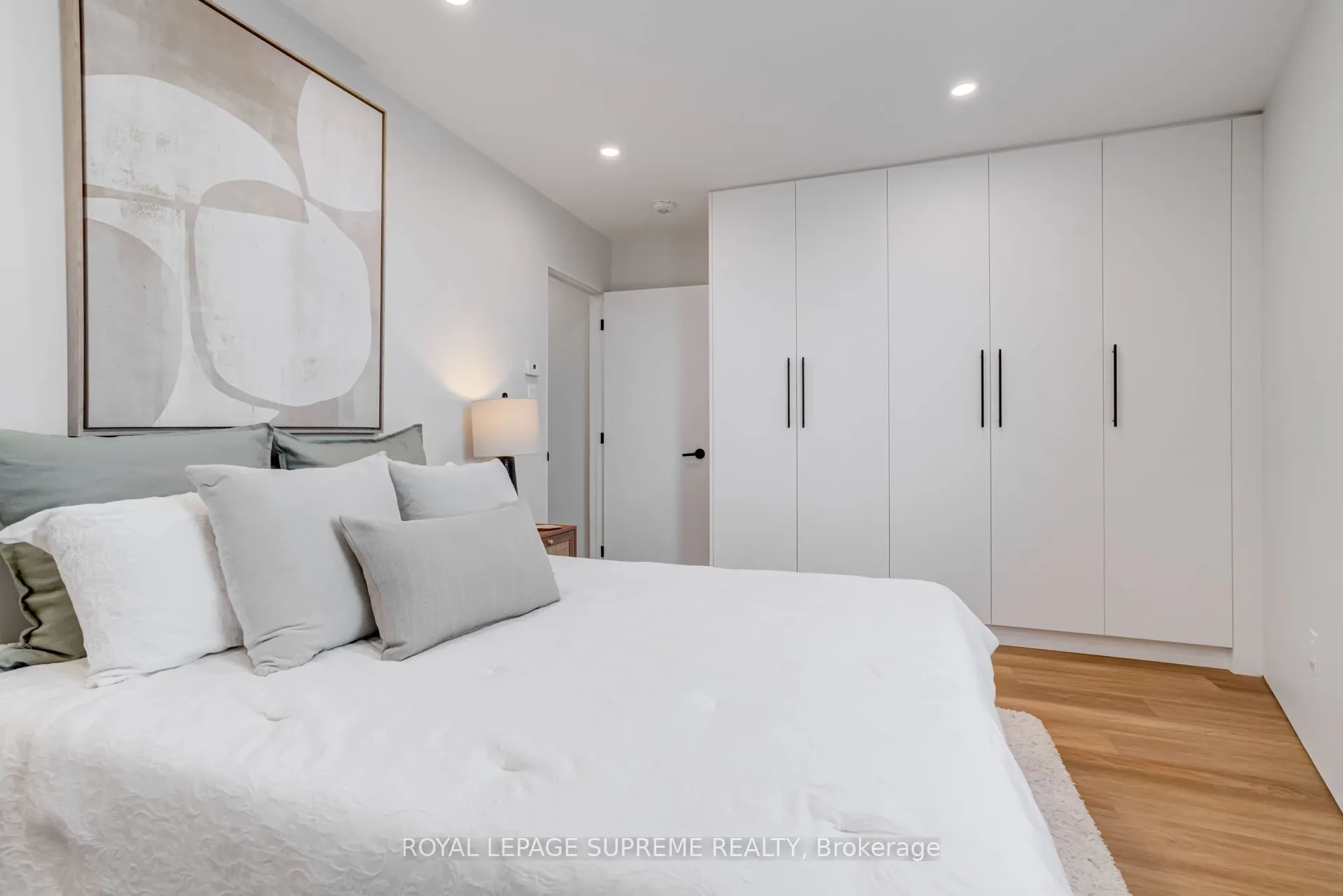 101 Bernice Crescent, #4