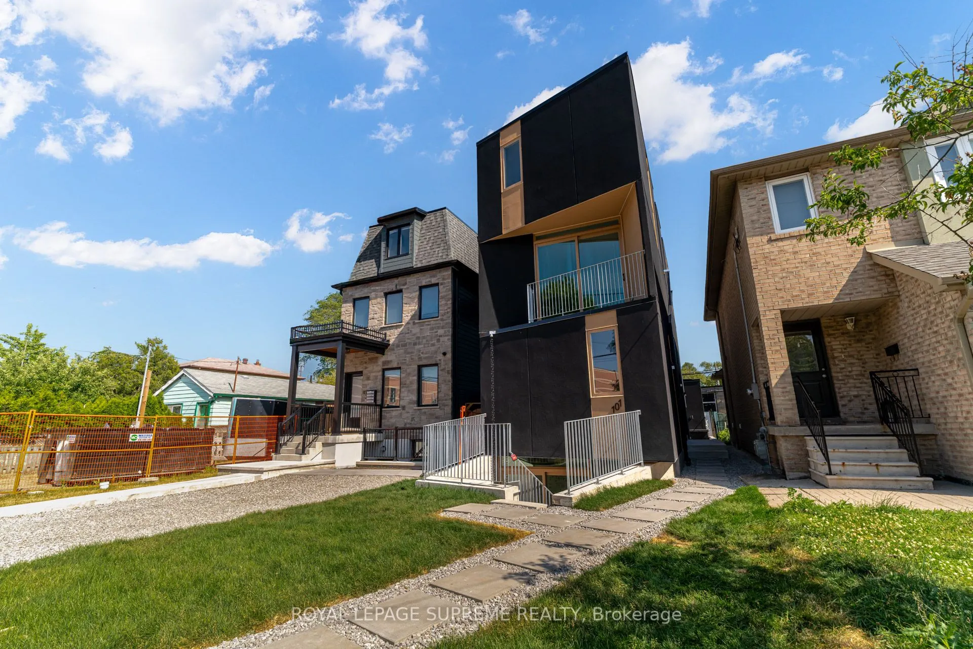 101 Bernice Crescent, #4