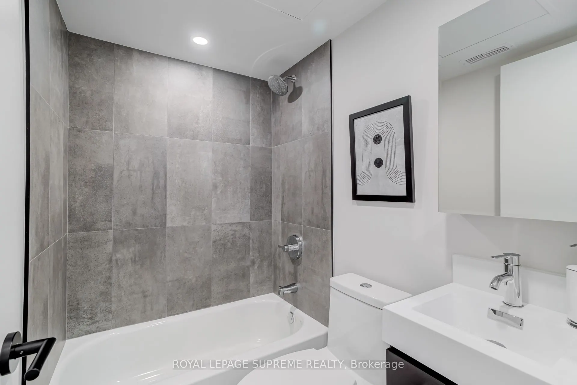 101 Bernice Crescent, #4