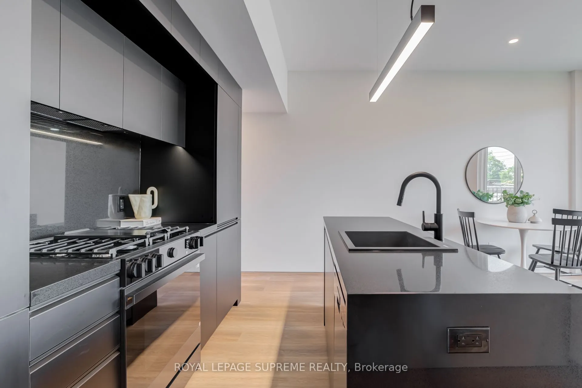 101 Bernice Crescent, #4