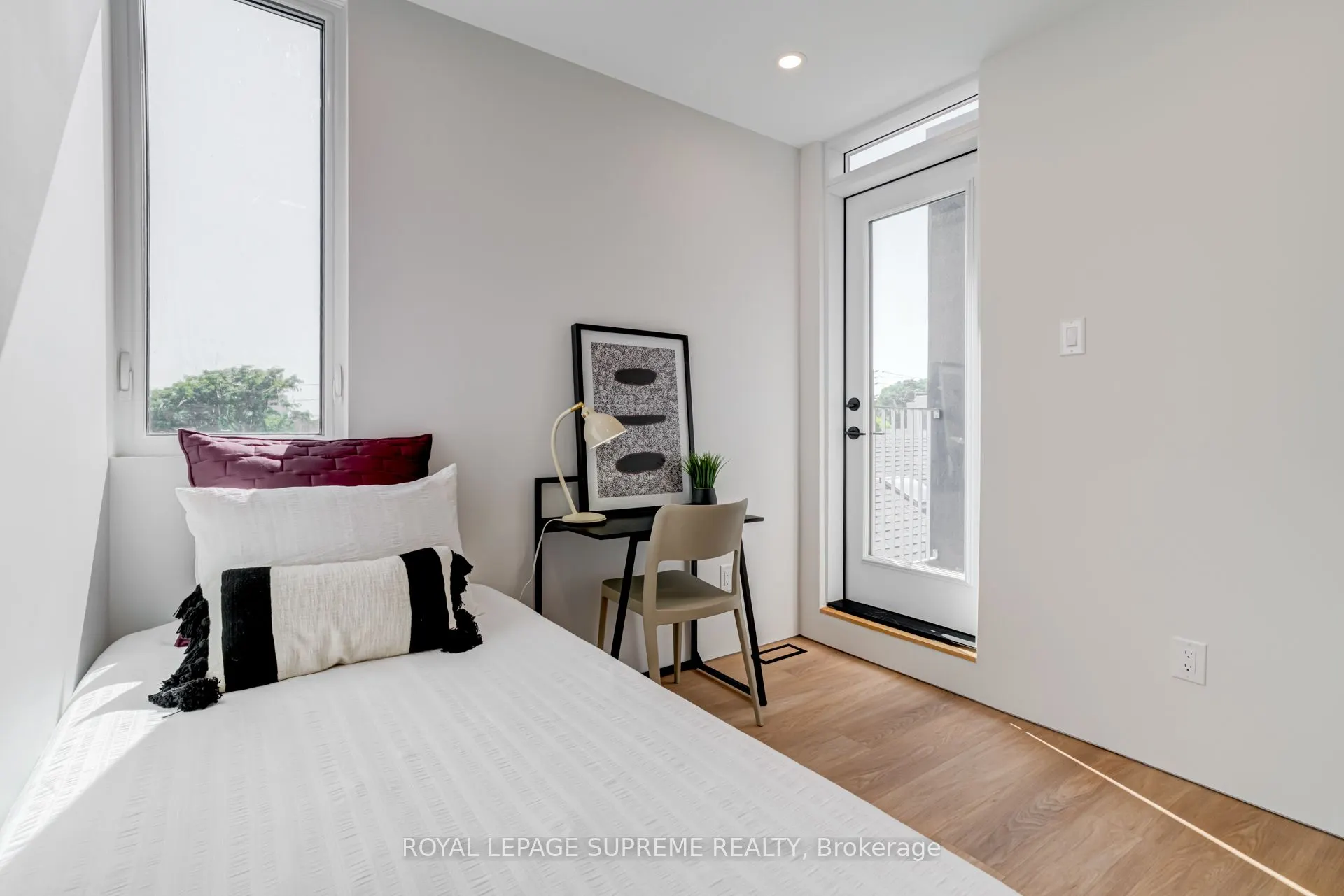 101 Bernice Crescent, #4