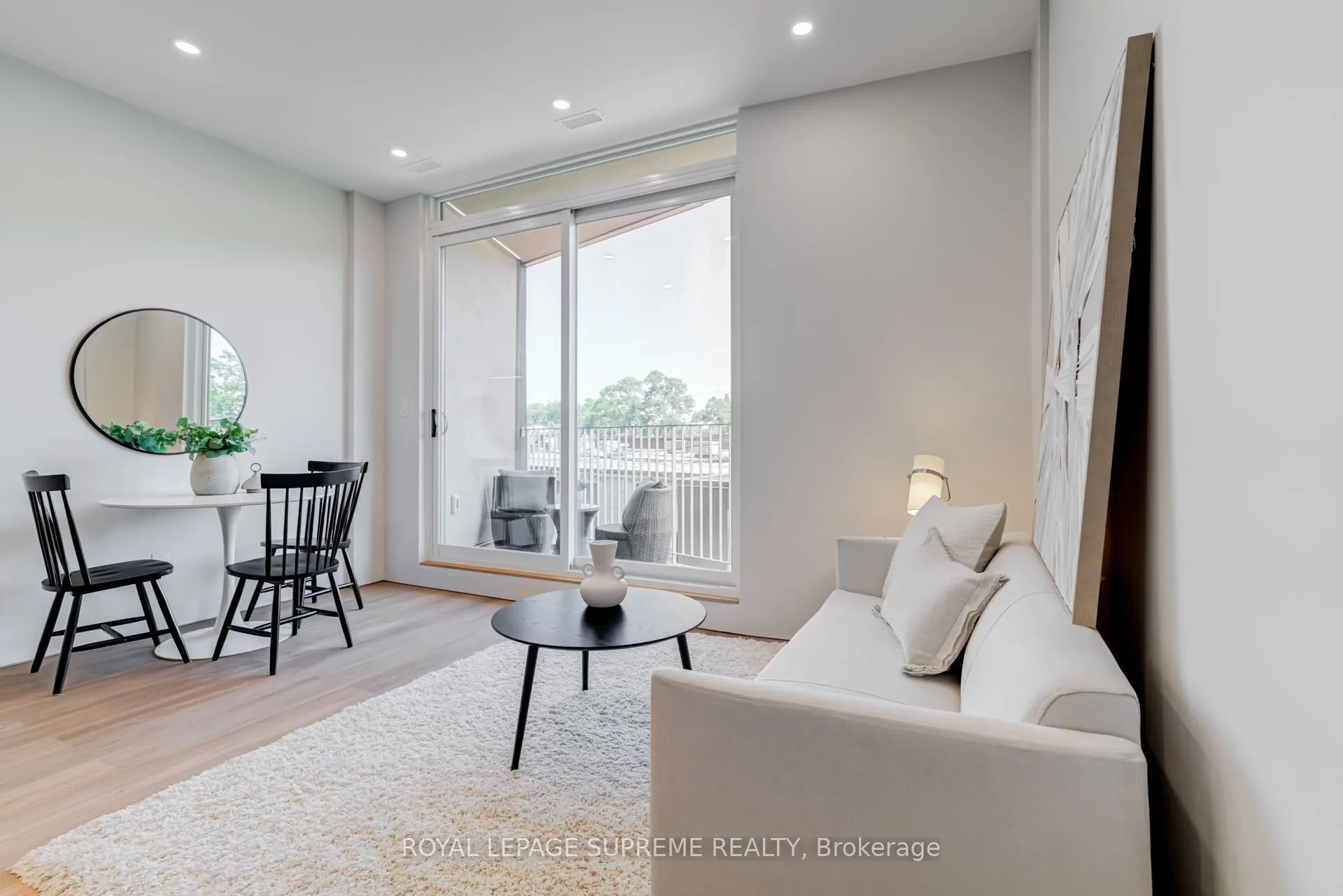101 Bernice Crescent, #4