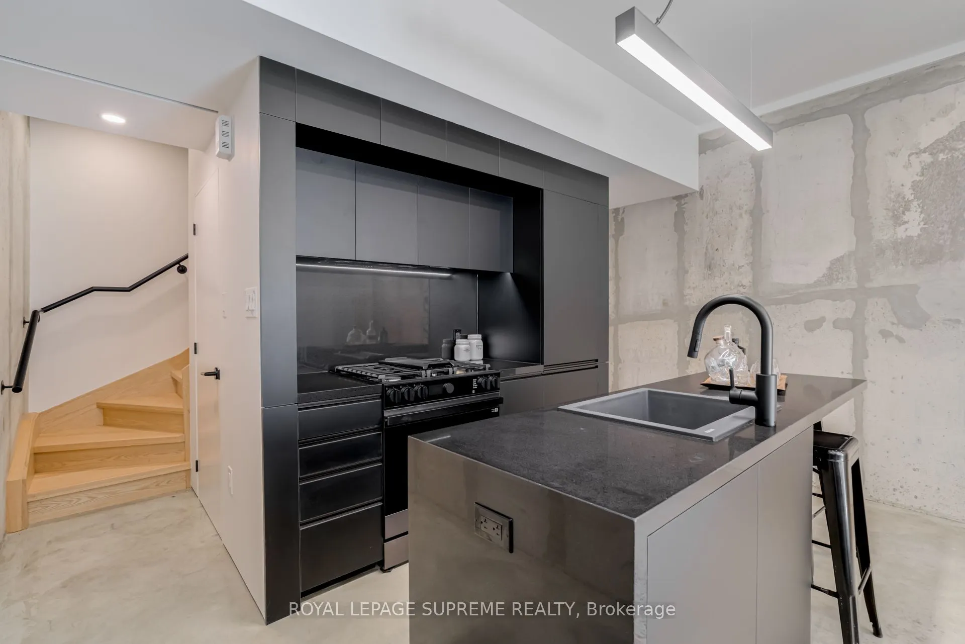 101 Bernice Crescent, #2