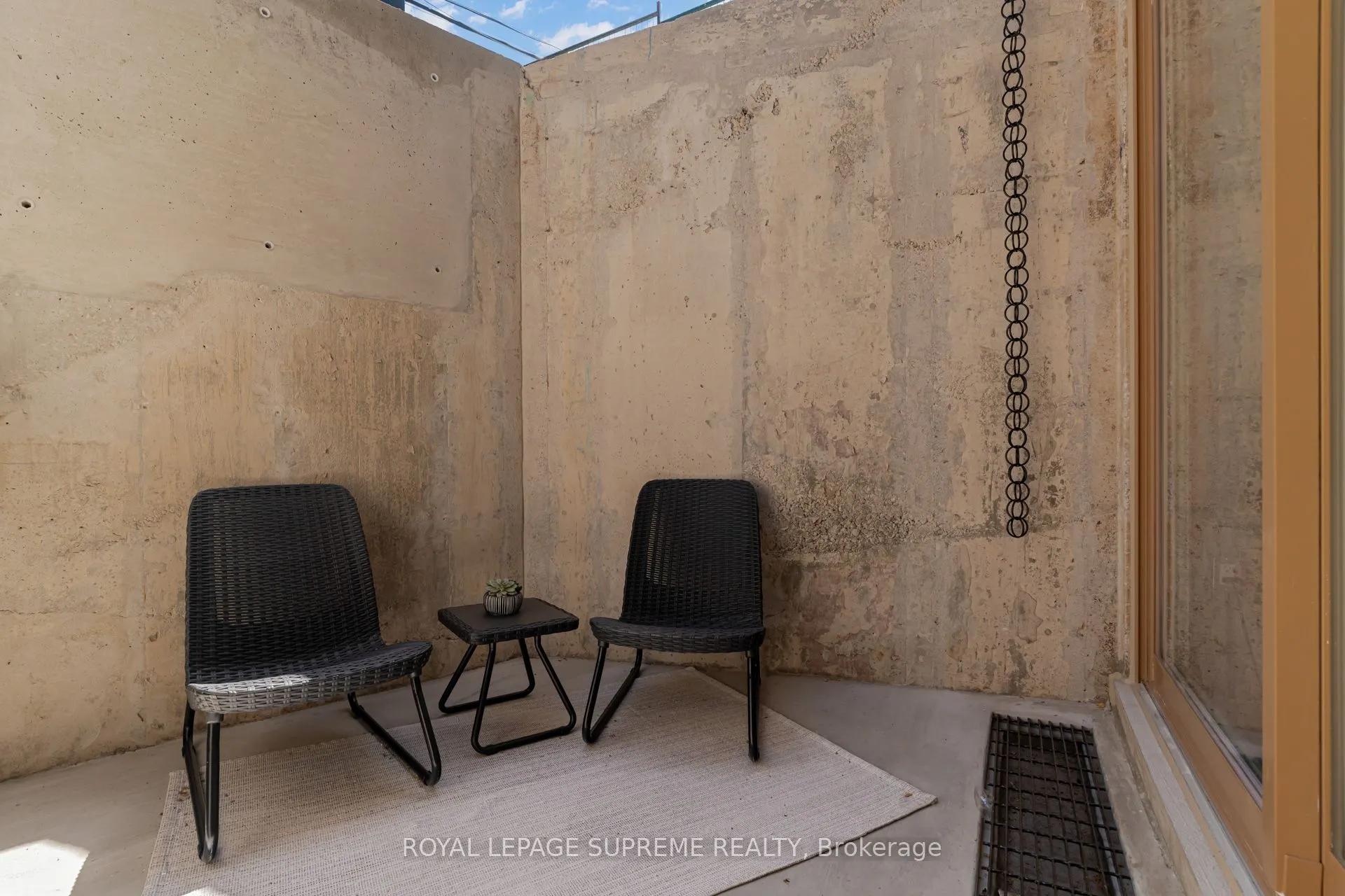 101 Bernice Crescent, #2