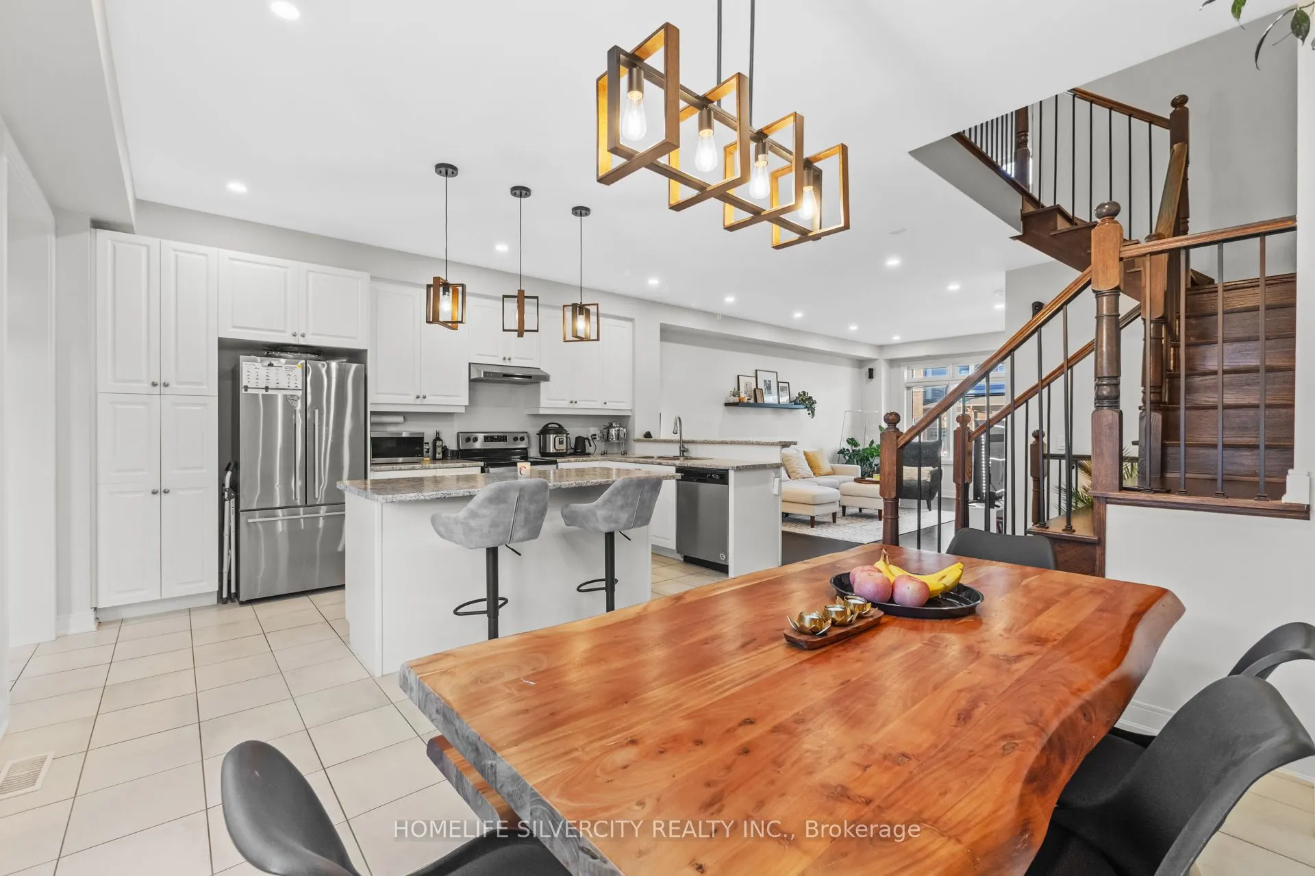 86 Pearman Crescent
