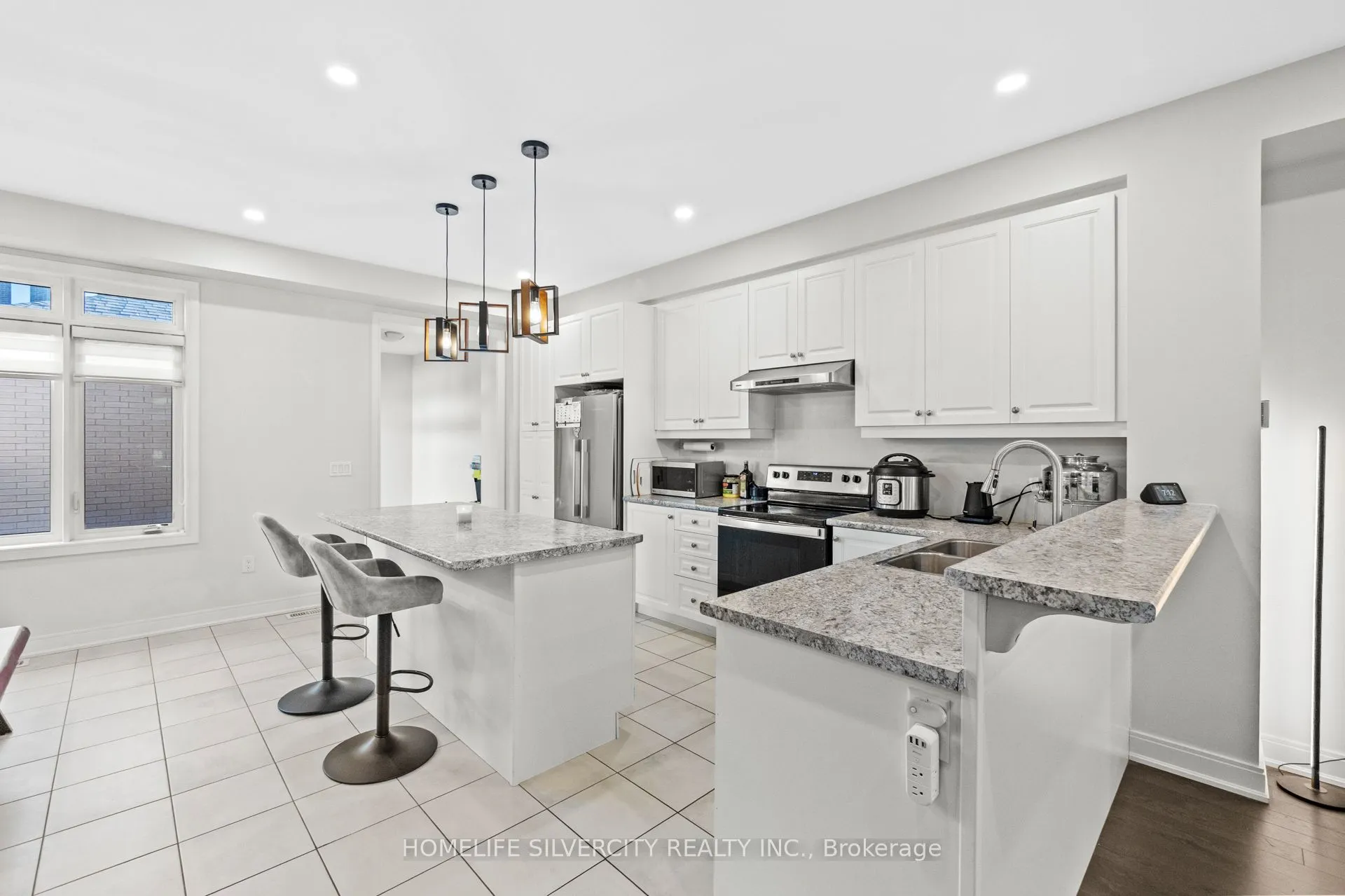 86 Pearman Crescent