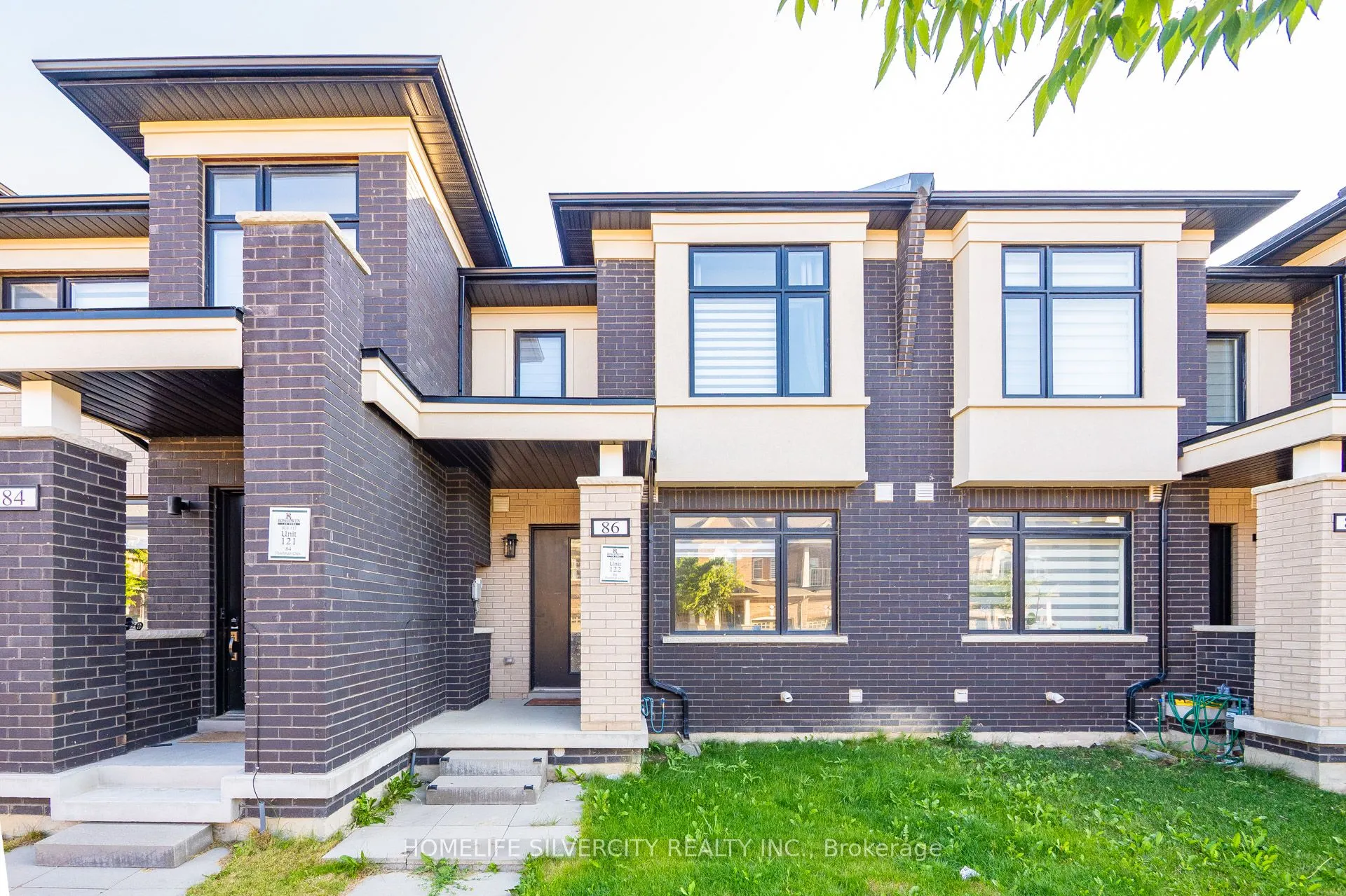 86 Pearman Crescent