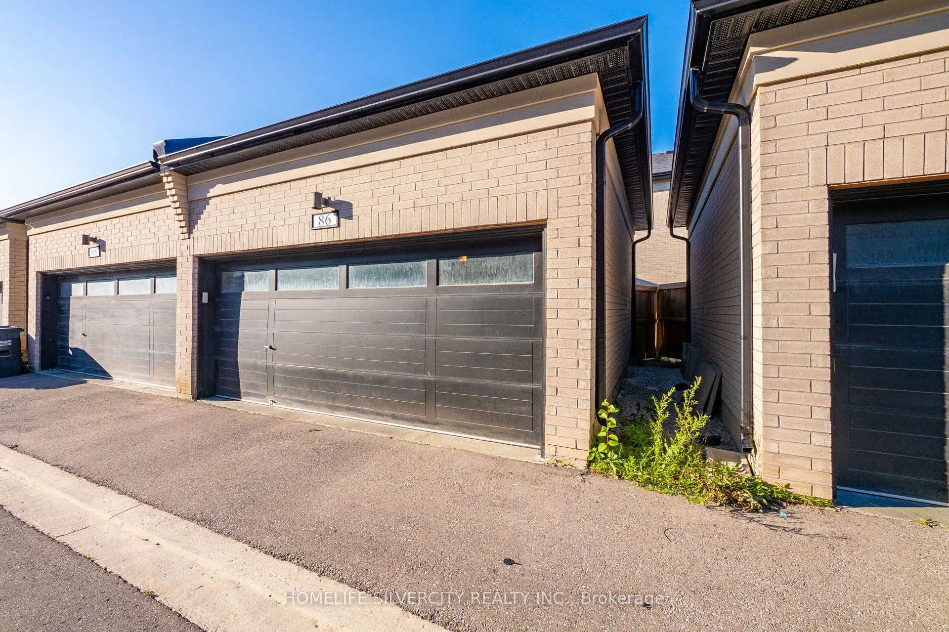 86 Pearman Crescent