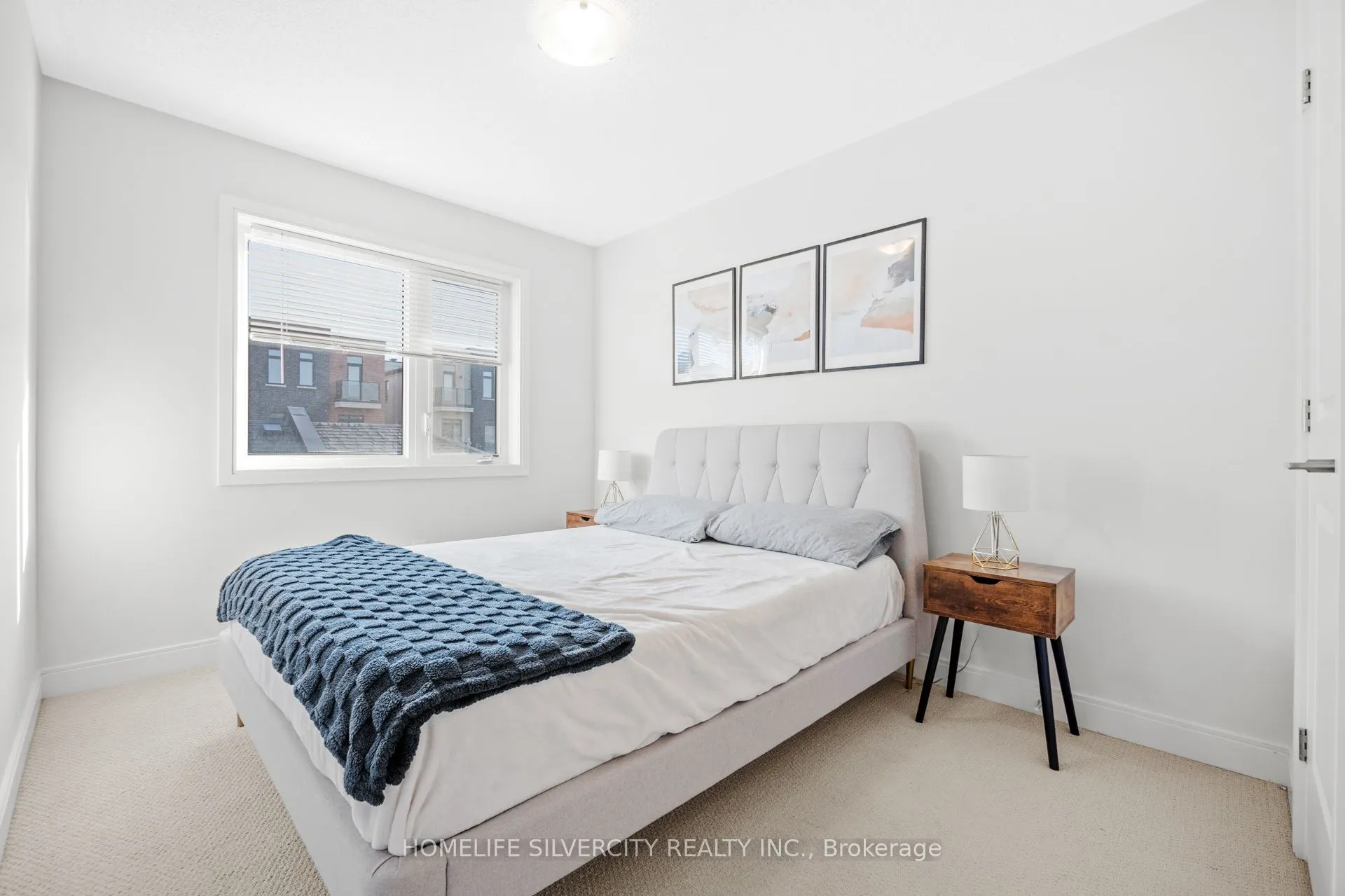 86 Pearman Crescent
