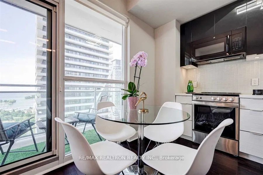 33 Shore Breeze Drive, #2501