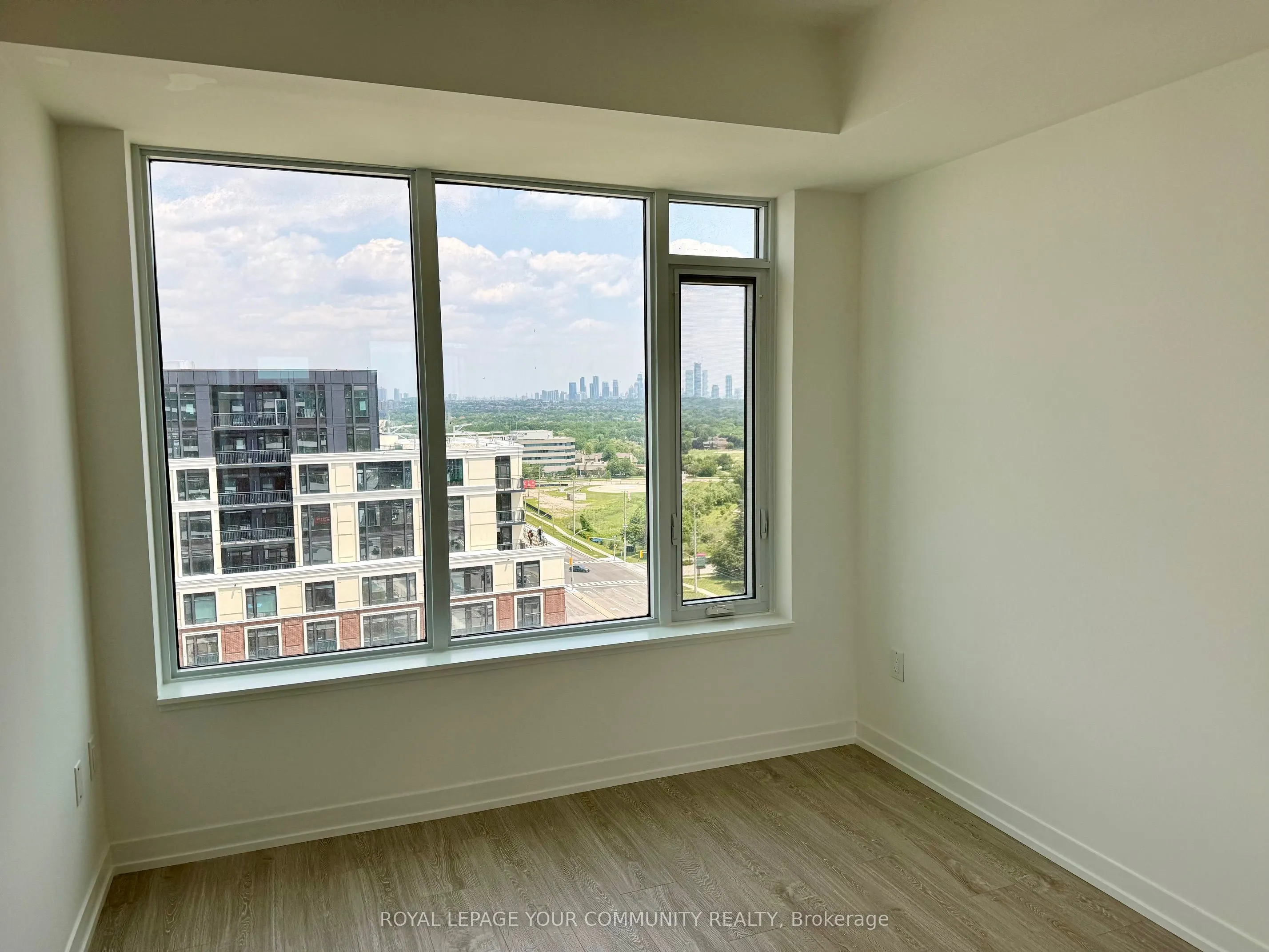 2485 Eglinton Avenue W, #1115