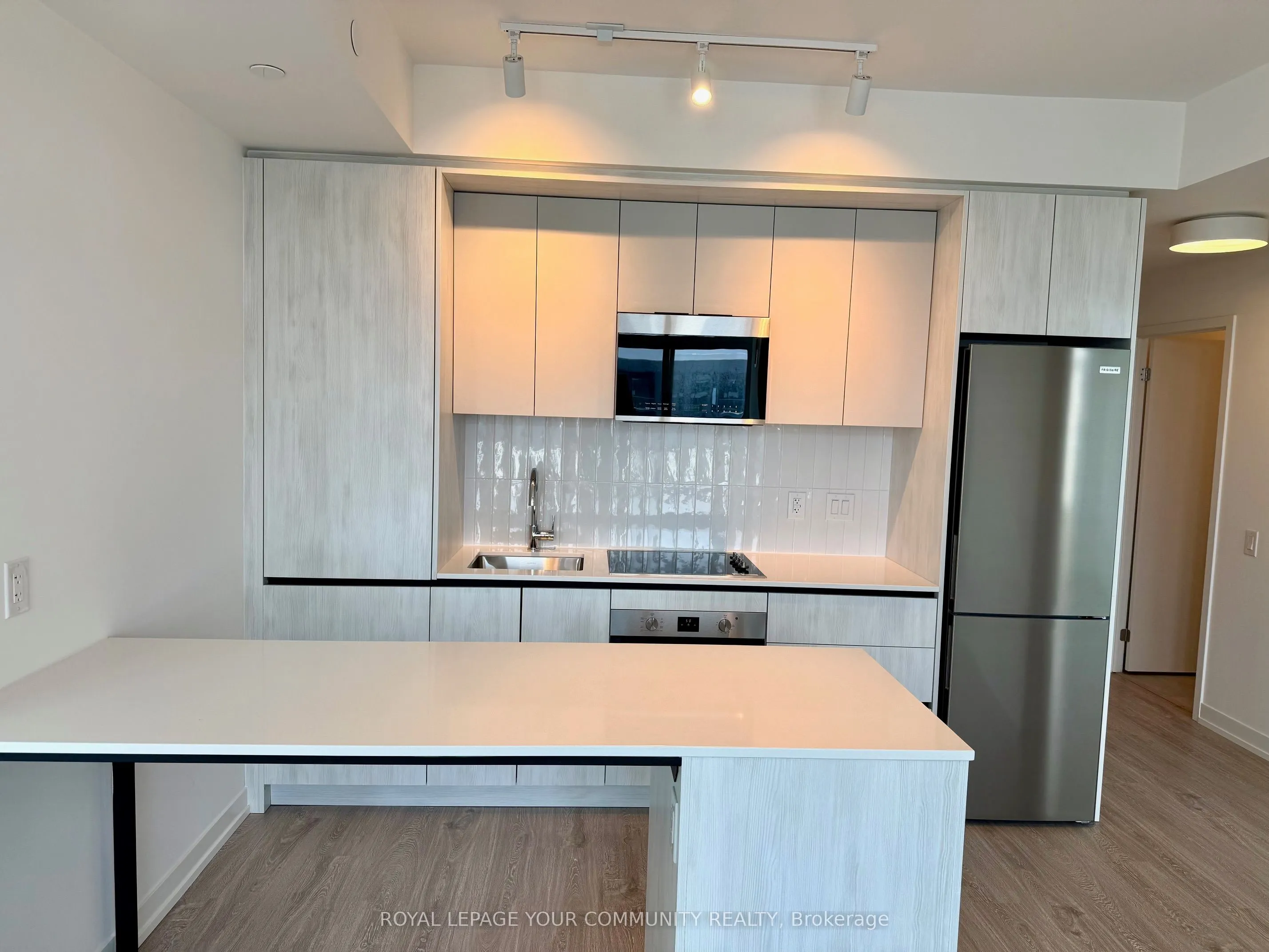 2485 Eglinton Avenue W, #1115