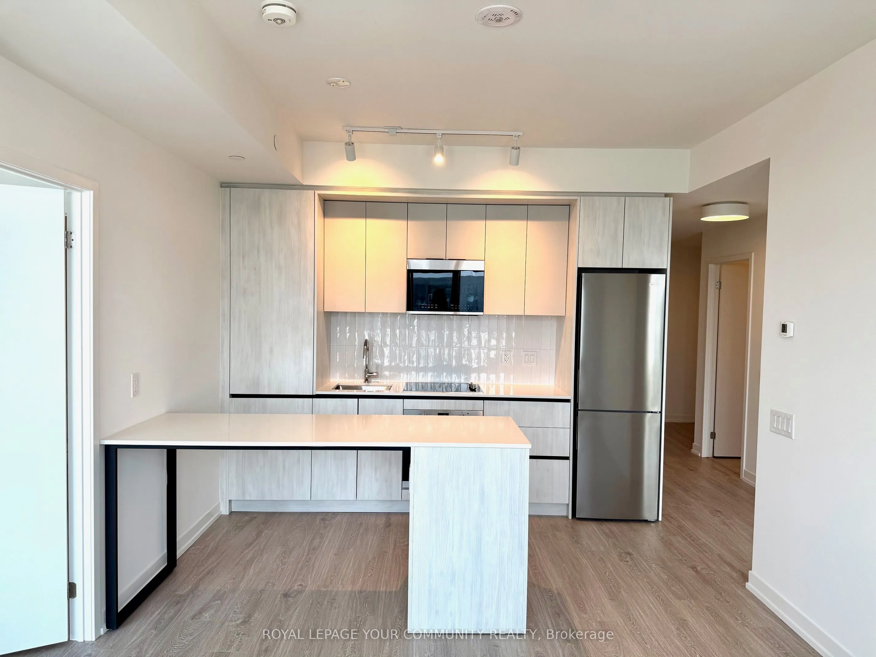2485 Eglinton Avenue W, #1115