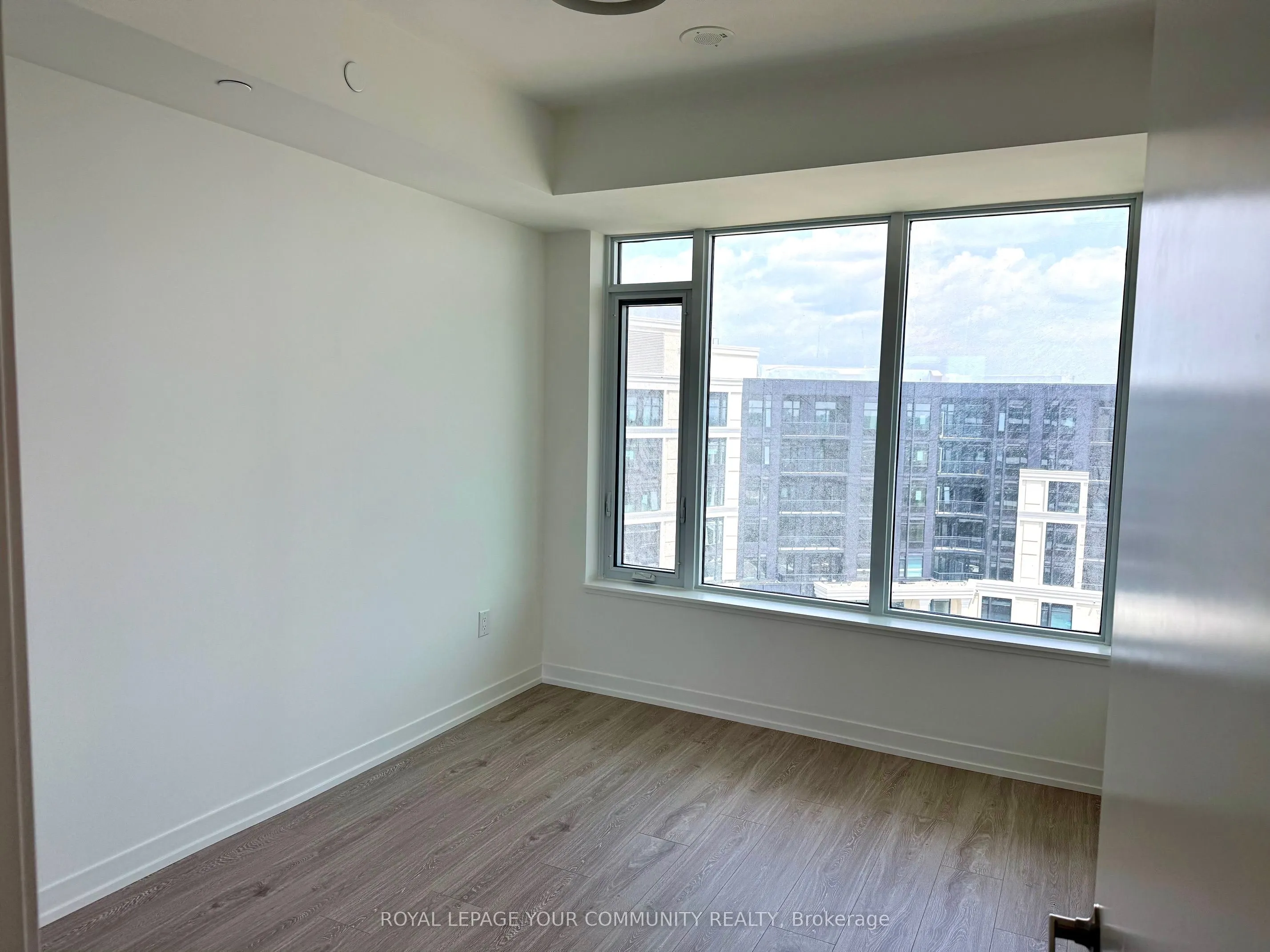 2485 Eglinton Avenue W, #1115